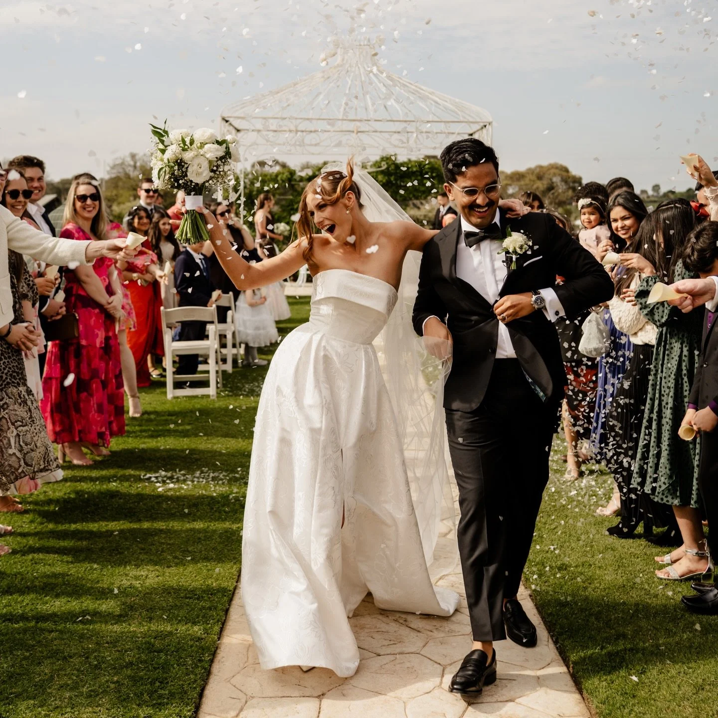 There&rsquo;s just soooo much to share, so let&rsquo;s go back to some of my fave candid moments from Megan &amp; Shayaans day 😍💃❤️
-
-
-
#corowachocolatefactory #rutherglenwedding #rutherglen  #alburyweddingphotographer #corowa