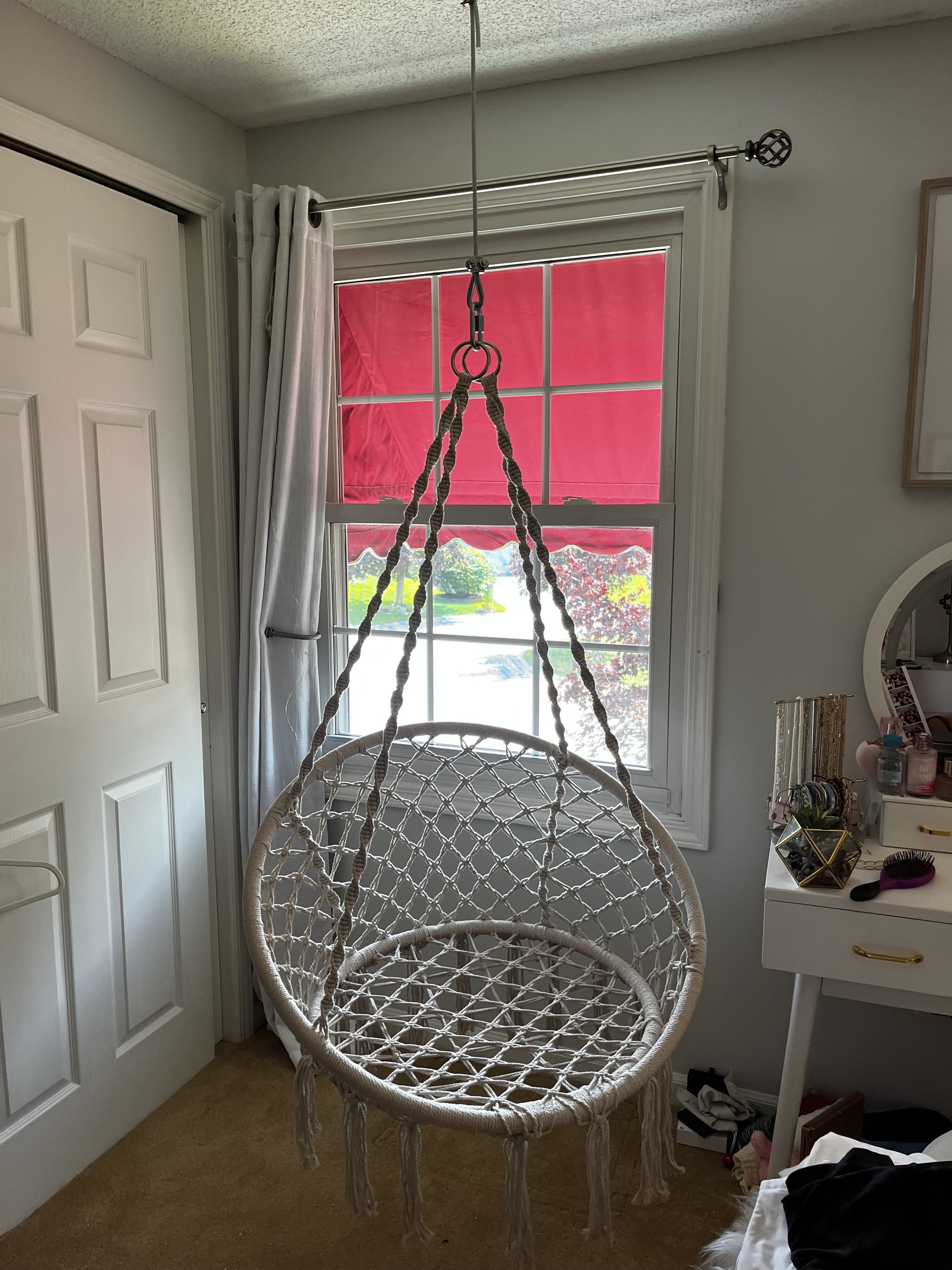 Swinging Chair Installation