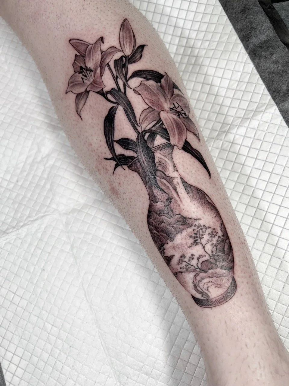 Malika-Rose-Tattoo-artist-vase Large.jpeg