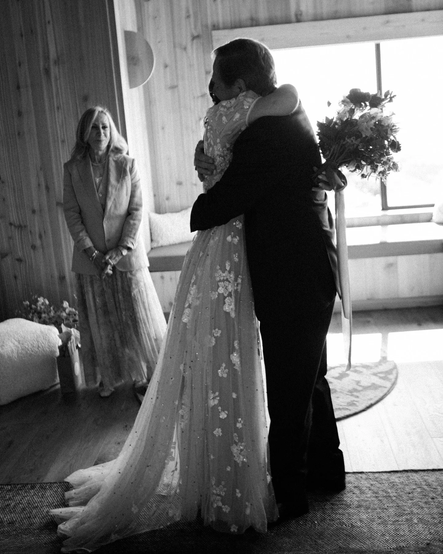 A quiet moment shared by the bride and her parents at Sea Ranch Lodge. @searanchlodgeca