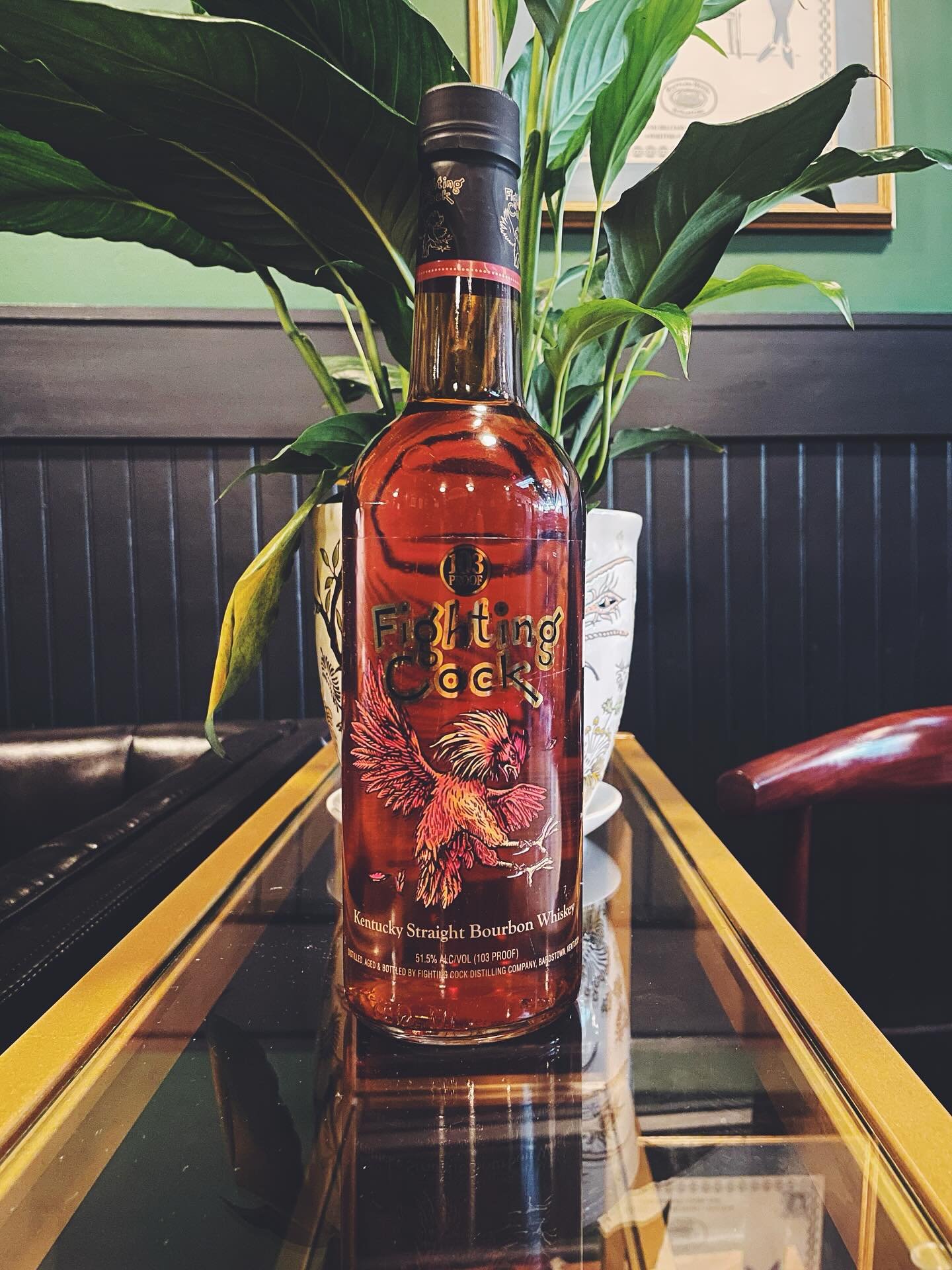 Fighting Cock 💪🐔 aka the &ldquo;Kickin&rsquo; Chicken&rdquo;

There isn&rsquo;t too much to demystify here, so let&rsquo;s stick to the facts! This 103 proof bourbon was released by Heaven Hill as a direct competitor for Wild Turkey 101, but with a