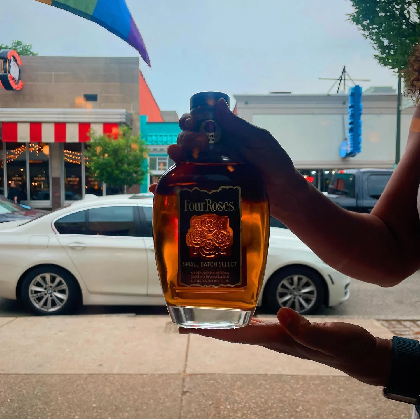 πΉπΉπΉπΉFour Roses Small Batch Select
Four Roses is among the favorite brands on our back bar, and the original Small Batch has long held a special place in our hearts. When they debuted the Small Batch Select in 2019, it became the first permanent