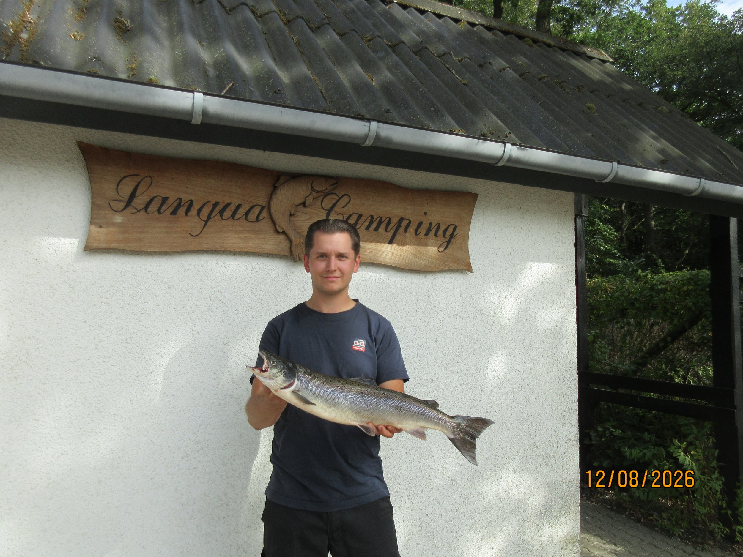 12.08.26 - Daniel Panitzsch, laks på 2,08 kg og 61,5 cm i rød zone på spinner.
