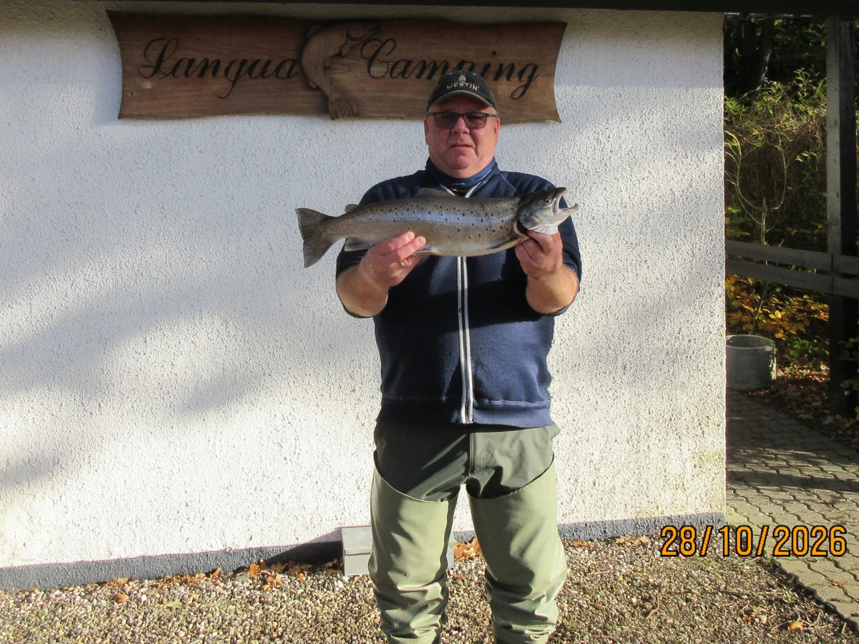 10/28/26 Henrik Elle. 2.25 kg, 60 cm long. It was caught on a spinner in the red zone.
