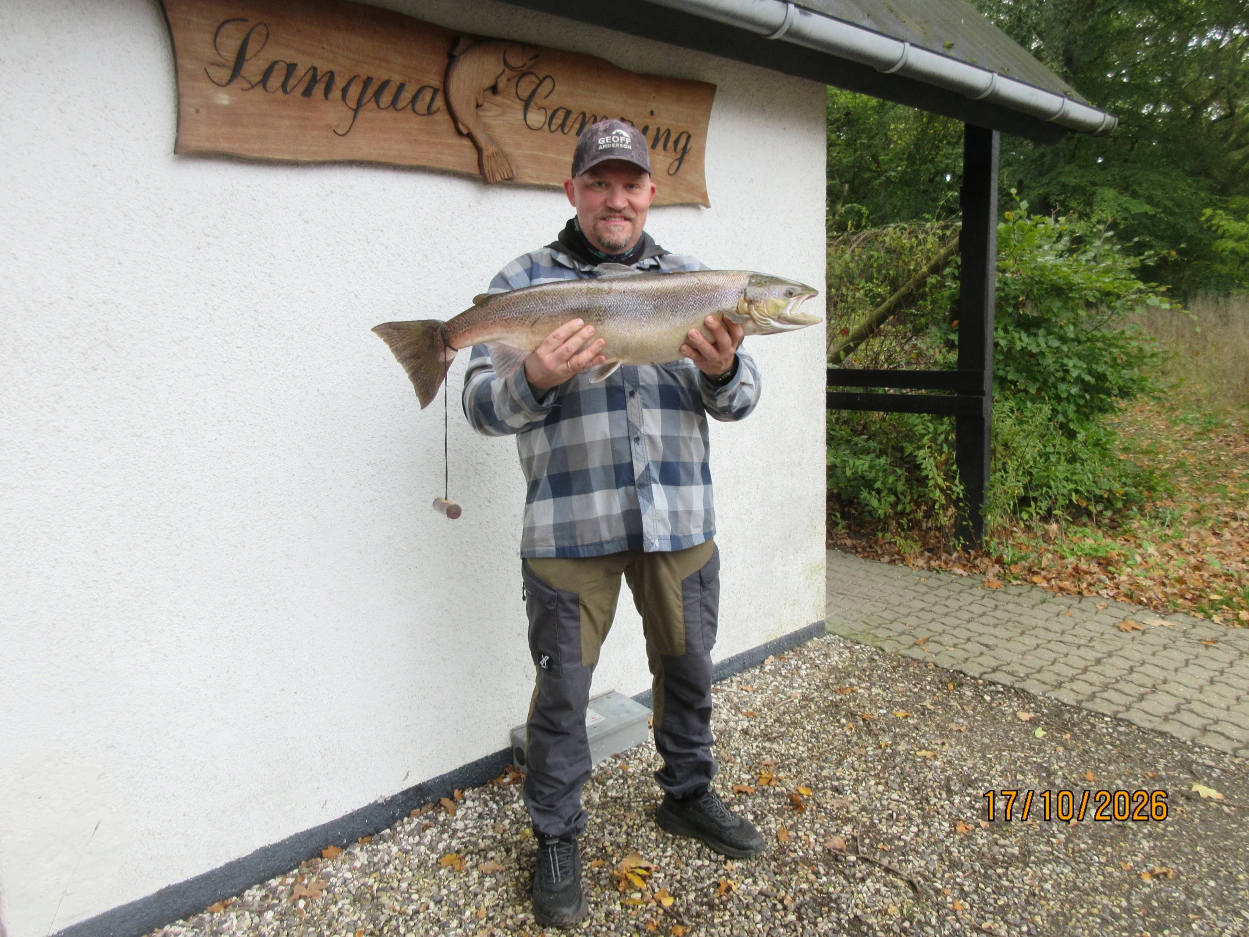 17.10.26 Thomas Hjelmager, laks 6,5kg, 85 cm . Den er fanget på spinner i grå zone.