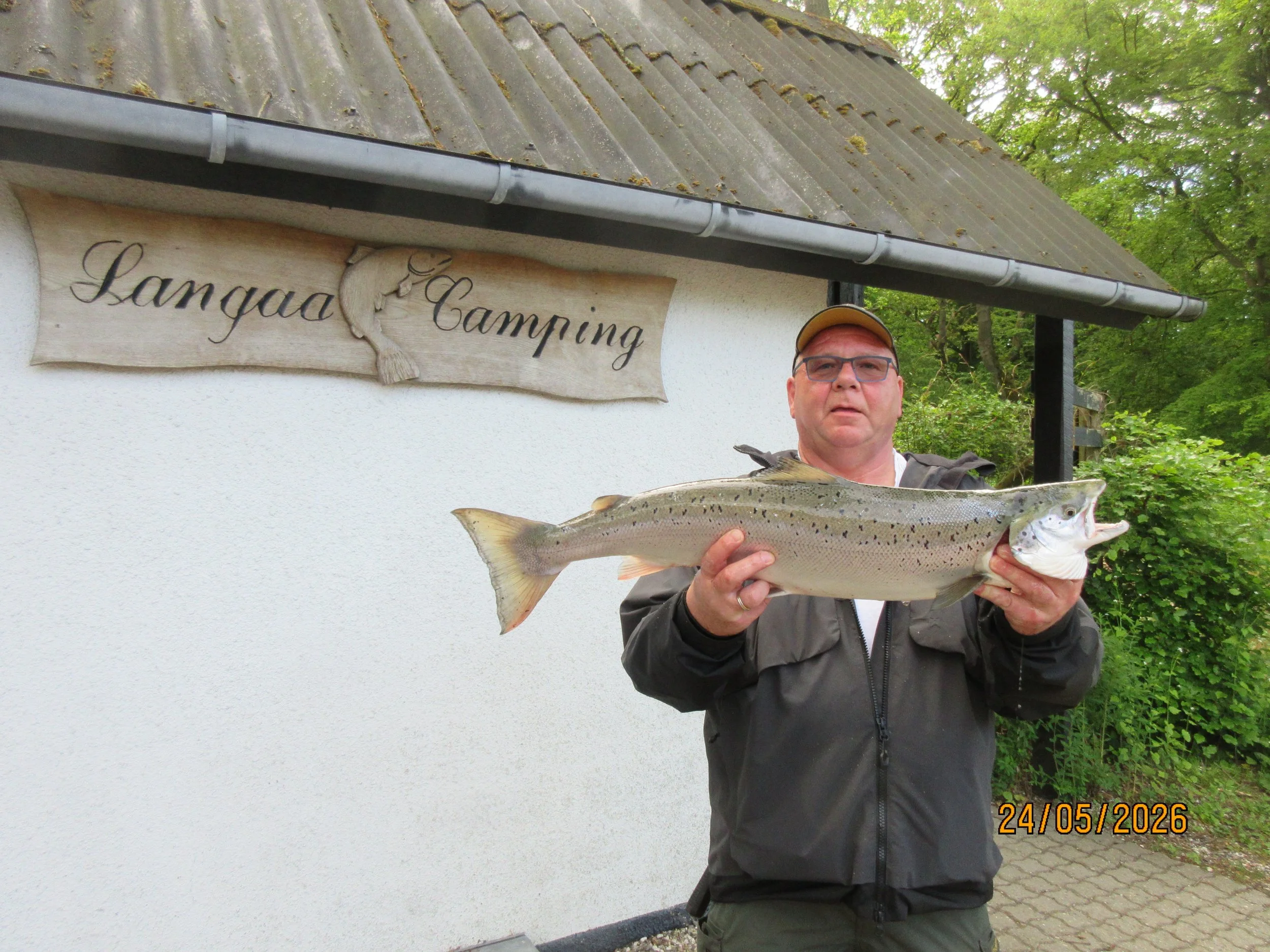24.05.26  - Henrik Elle Laks på 4,92 kg og 83 cm. Fanget på spinner i Gul Zone.