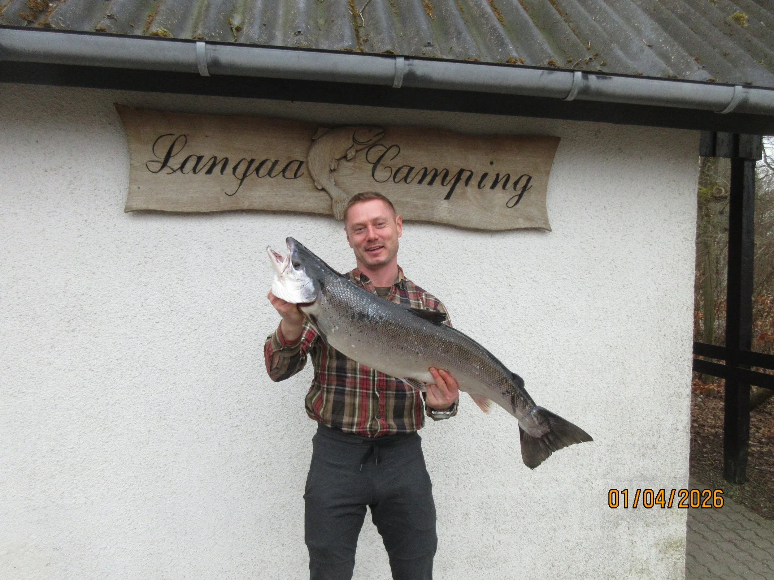 April 1, 2026 - Brian Sørensen, an 8.06 kg, 90 cm salmon caught on a spinner in the Yellow Zone