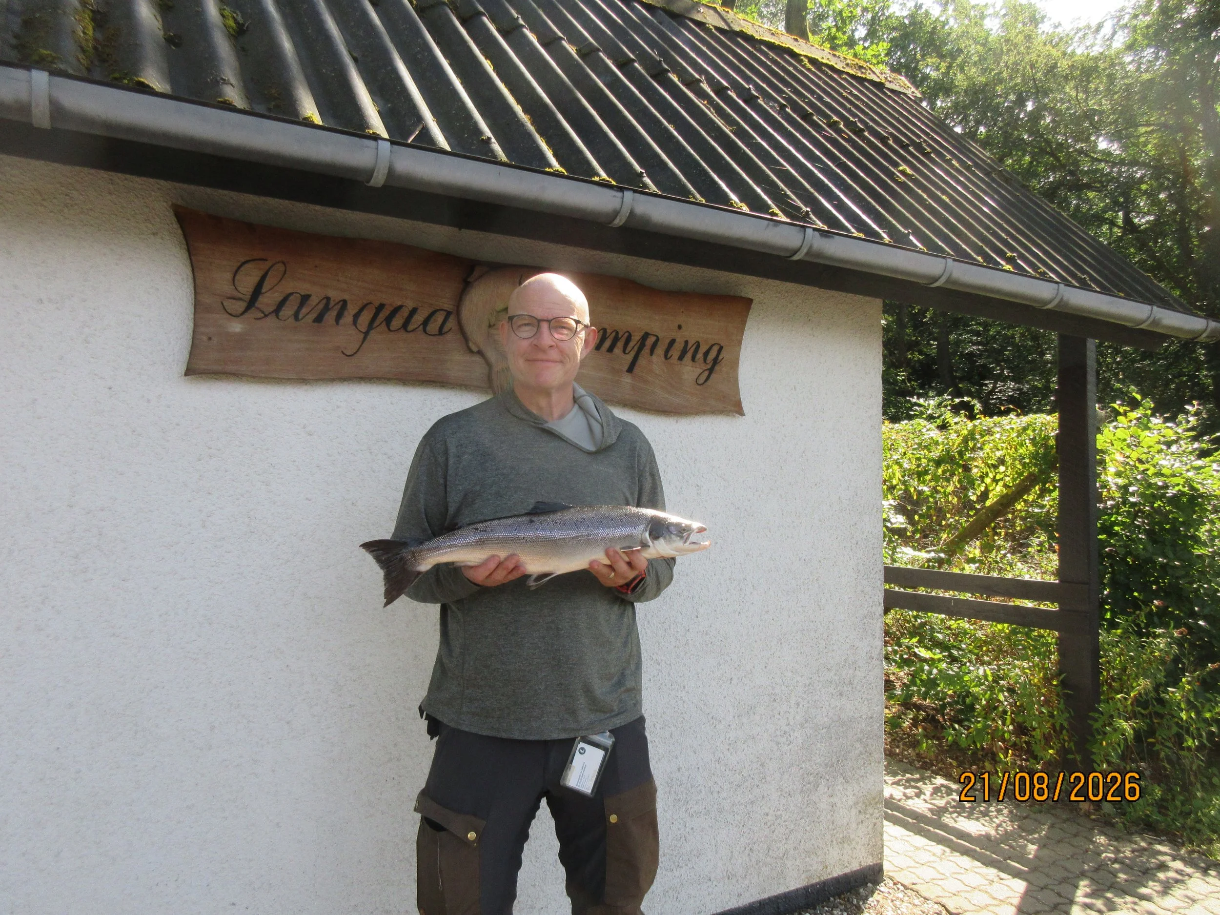 21.08.26 - Peter Fosgerau, laks 2,55 kg og 65 cm. Ffnget på spinner i Zone 5.