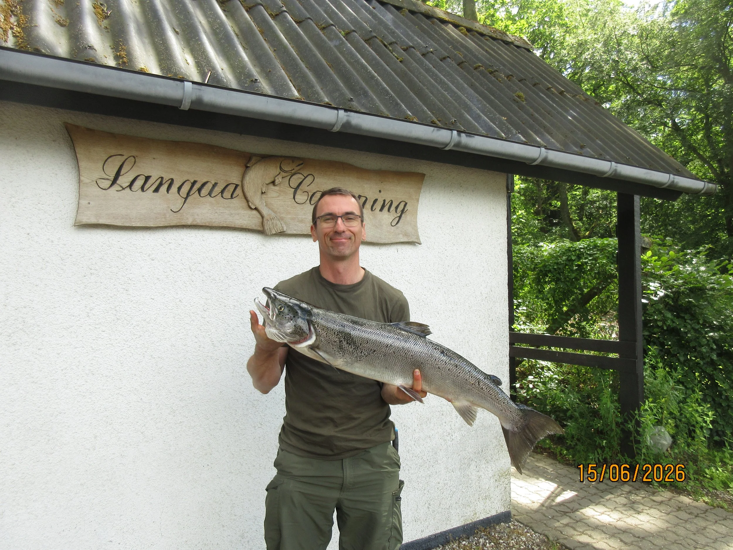 15.06.26  Martin Velling Pedersen, fanget  laks på 6,75 kg og 91 cm. 
Den er fanget på spinner i grå zone. 