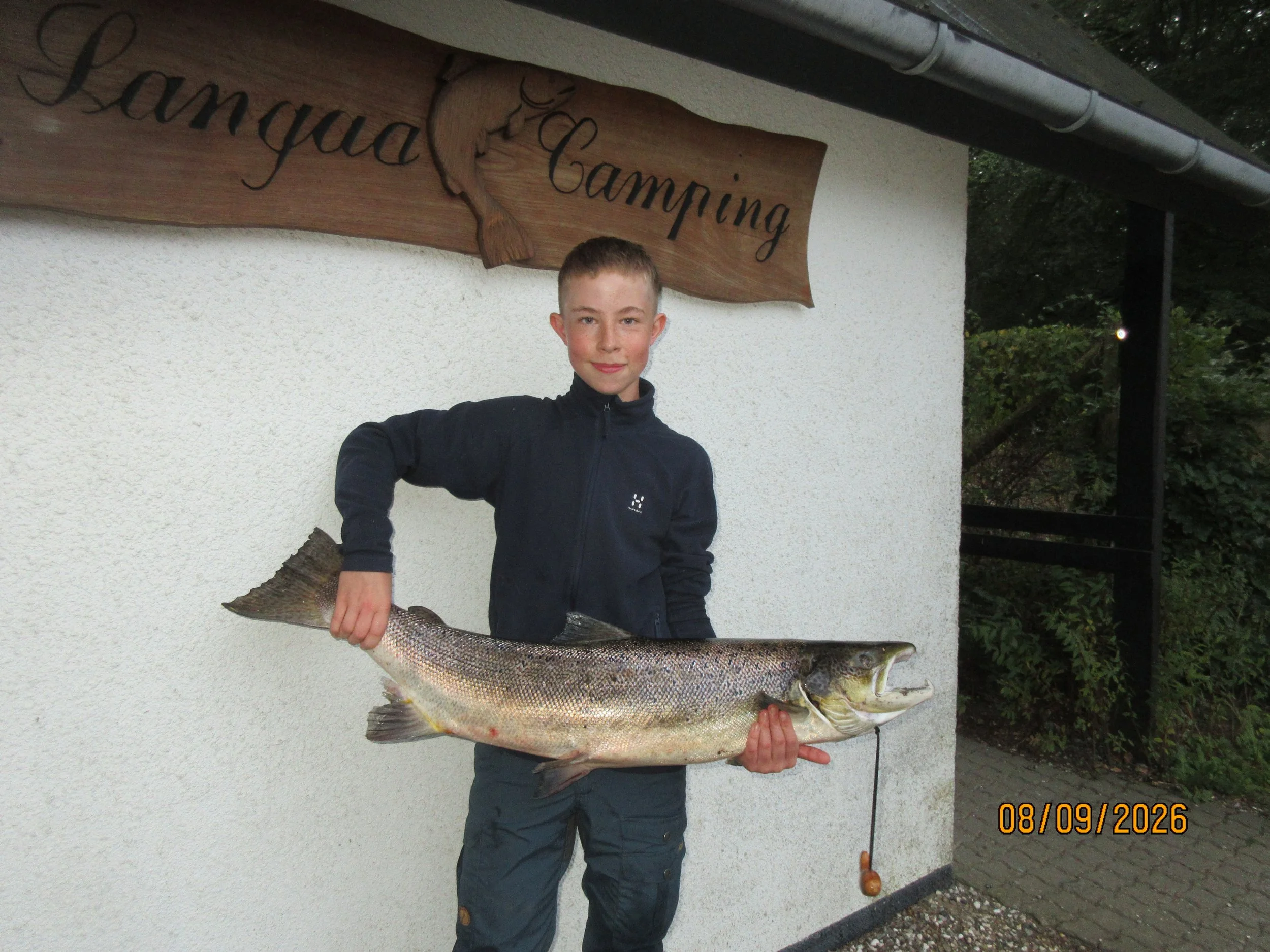 08.09.26 - Frederik Fosgerau, laks 10,35kg 109cm. Grå zone på spinner.