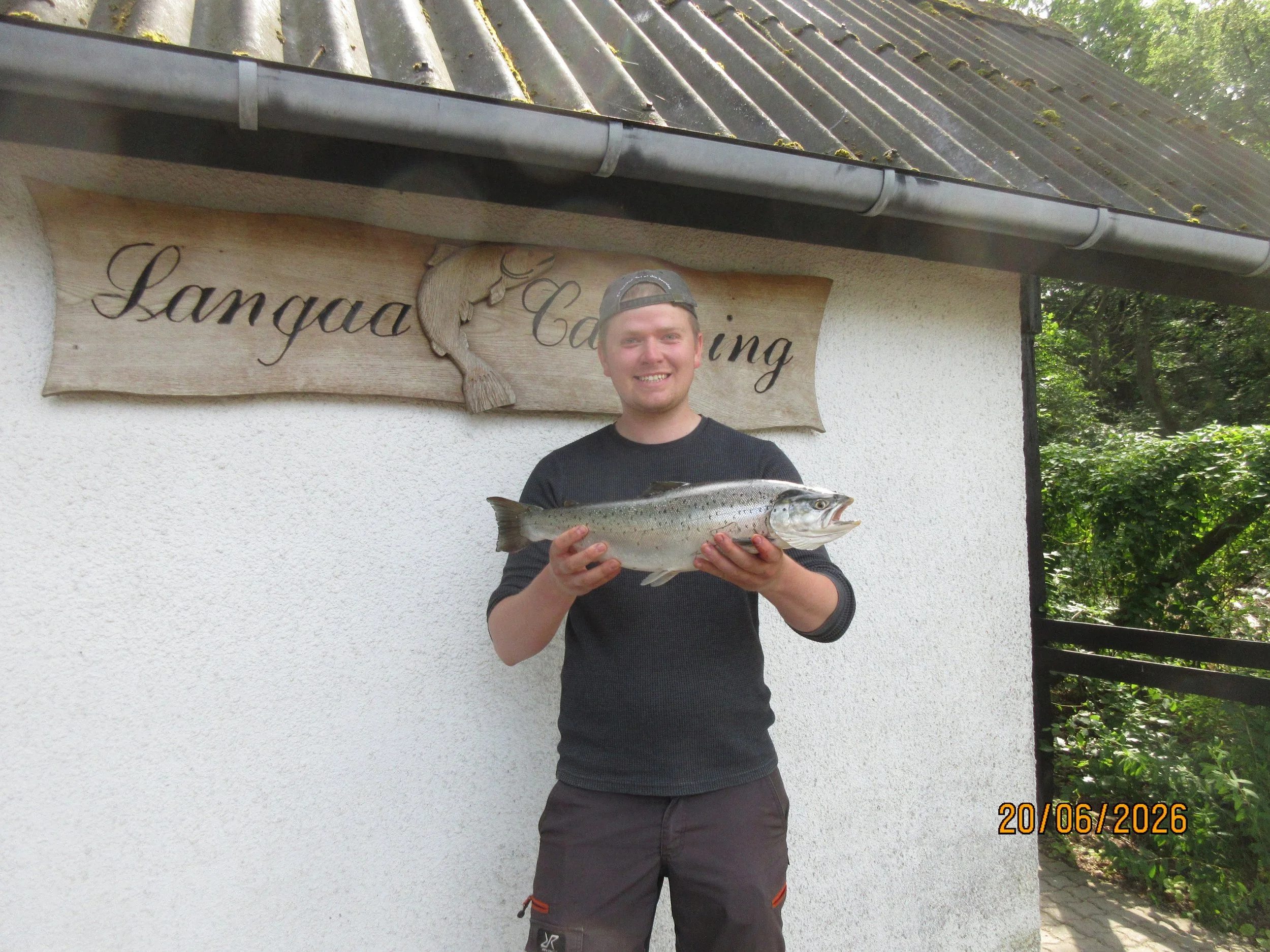 June 20, 2026 - Magnus Toulborg, sea trout 1.9 kg, 53 cm, caught on a worm in the gray zone of the Llilleå.