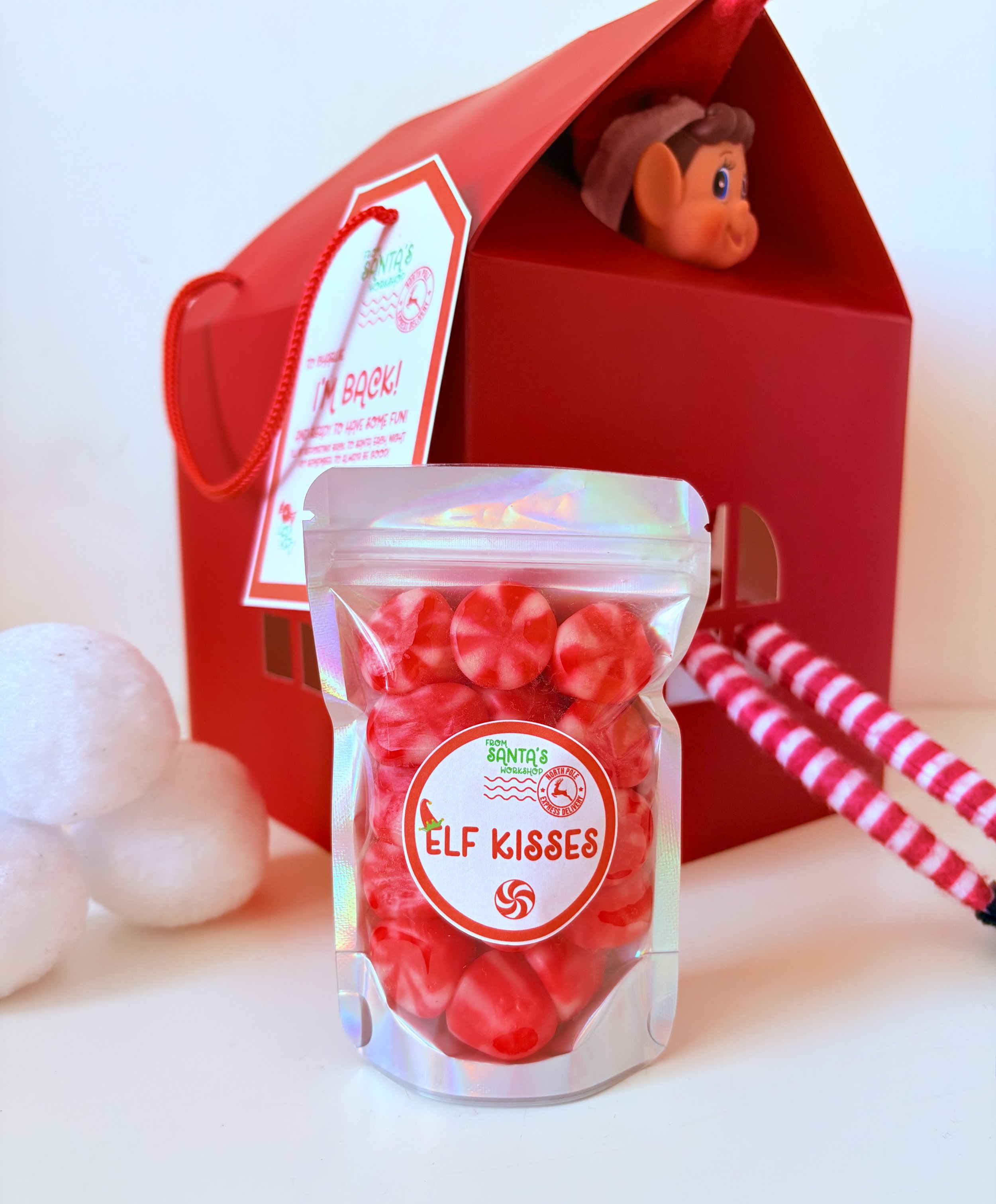 Elf Arrival Strawberry Twist Kisses