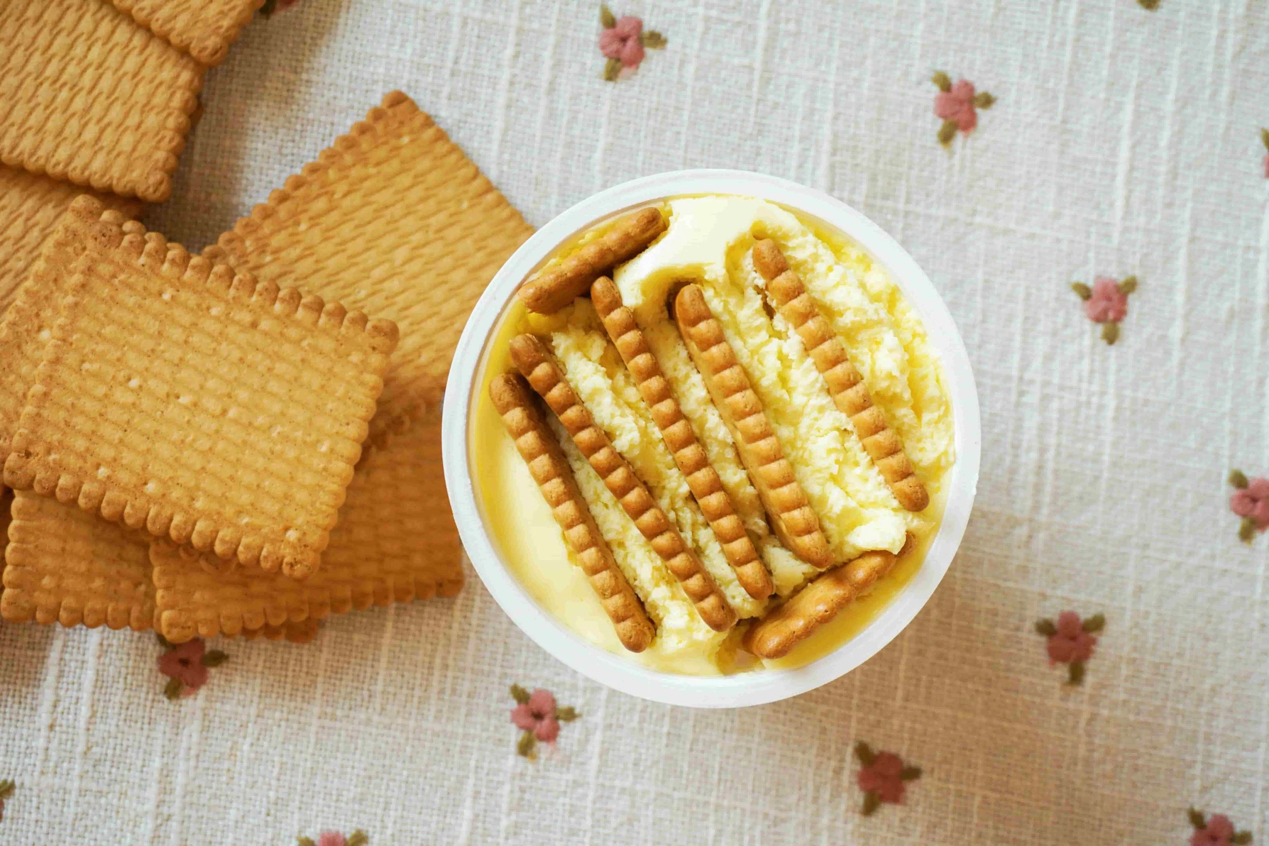 Ātrā japāņu jogurta kūka