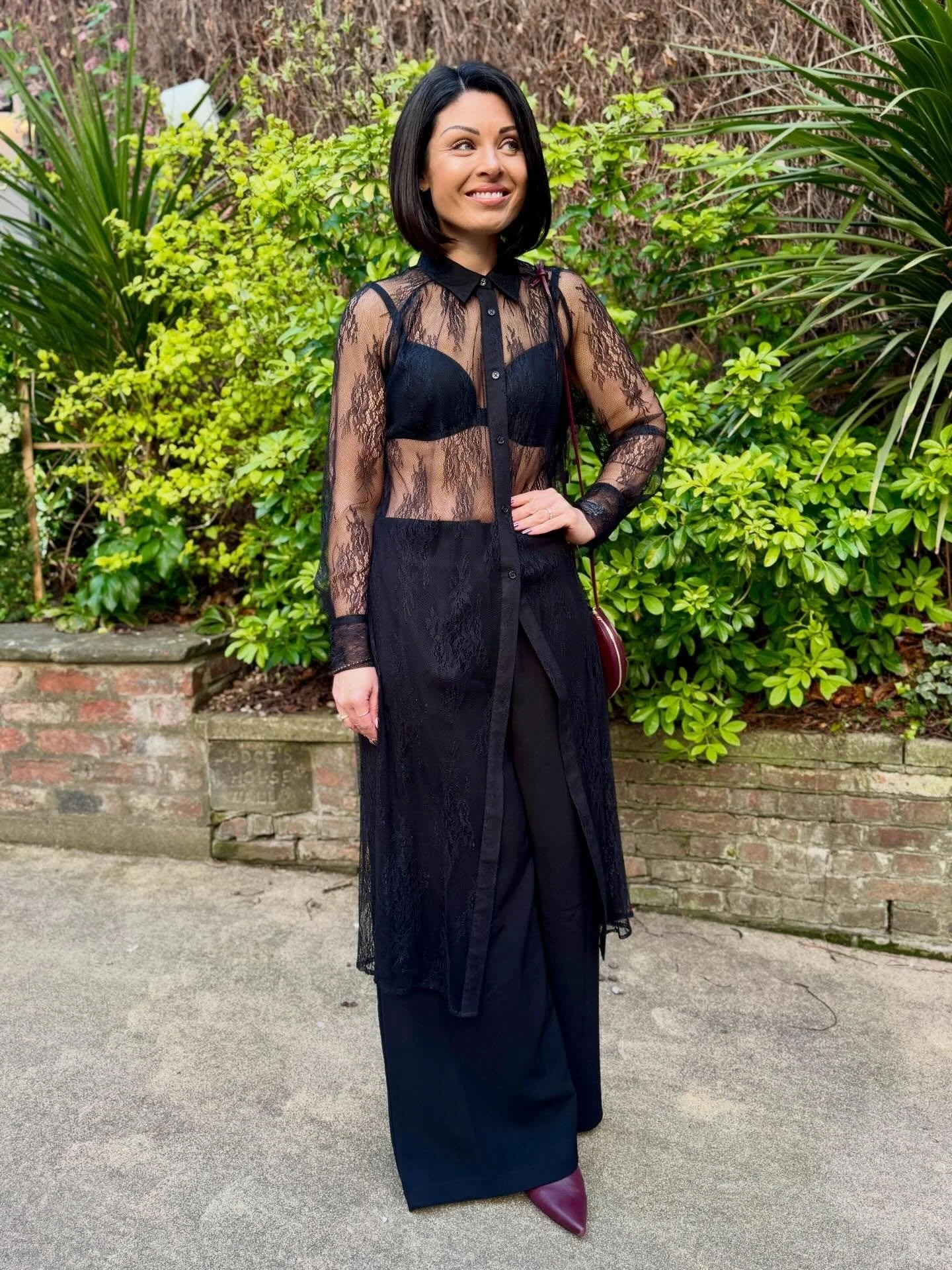 Happy Easter! 🐣 although I&rsquo;m sure I&rsquo;ve just seen snow falling?! ❄️🌨️⛄️
.
We were out for dinner earlier in the week in beautiful York. It was feeling a lot more Spring like then so didn&rsquo;t have my thermals on! 🖤😜
.
#dinneroutfit 