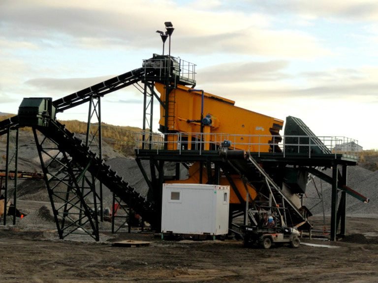 bjorgun-mining-plant-1.jpg