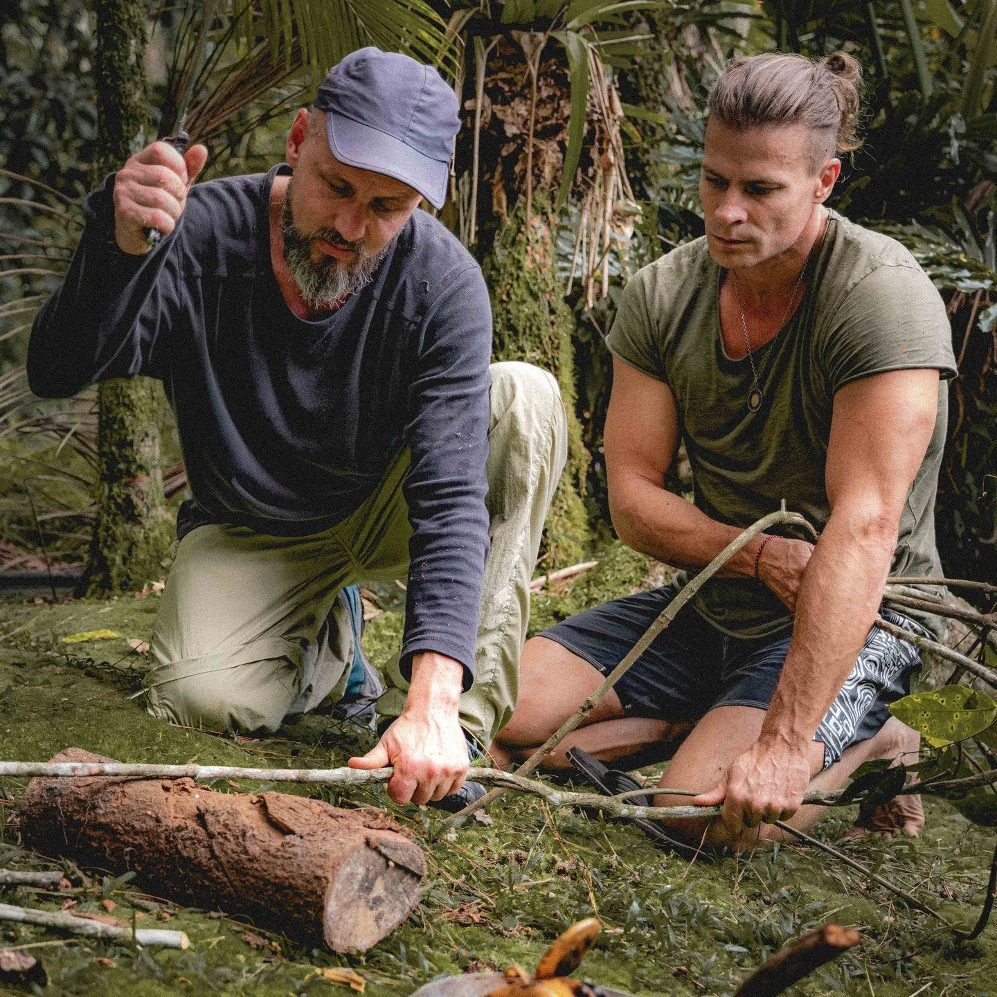 My brothers in crime doing jungle stuff....

#bushcraft #junglevibes #santodaime #mustgetoutdoors #caapivine #brazil #welcometothejungle #enjoylife #enjoynature
