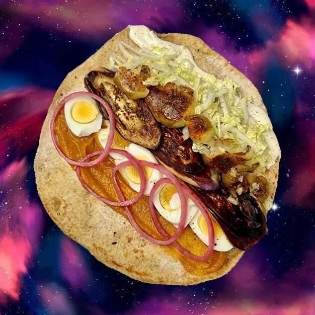 Return of the Sabich! Griddled eggplant, @hio_farm red dawn potatoes, hard boiled eggs and house made amba with shreddy cabbage, pickled onions and Spiedo sauce. Positively cosmic