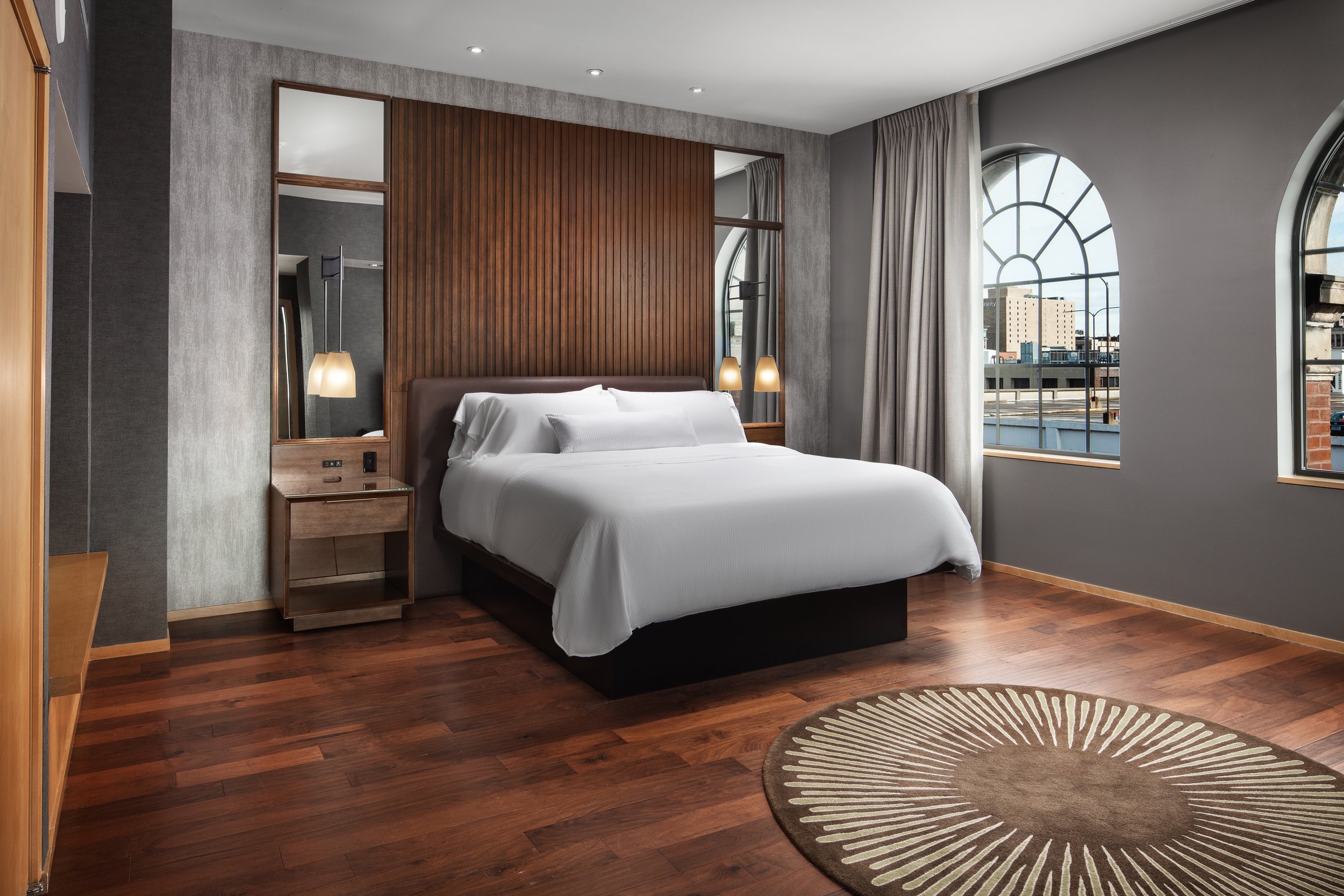 STLWI_presidential suite bedroom.jpg
