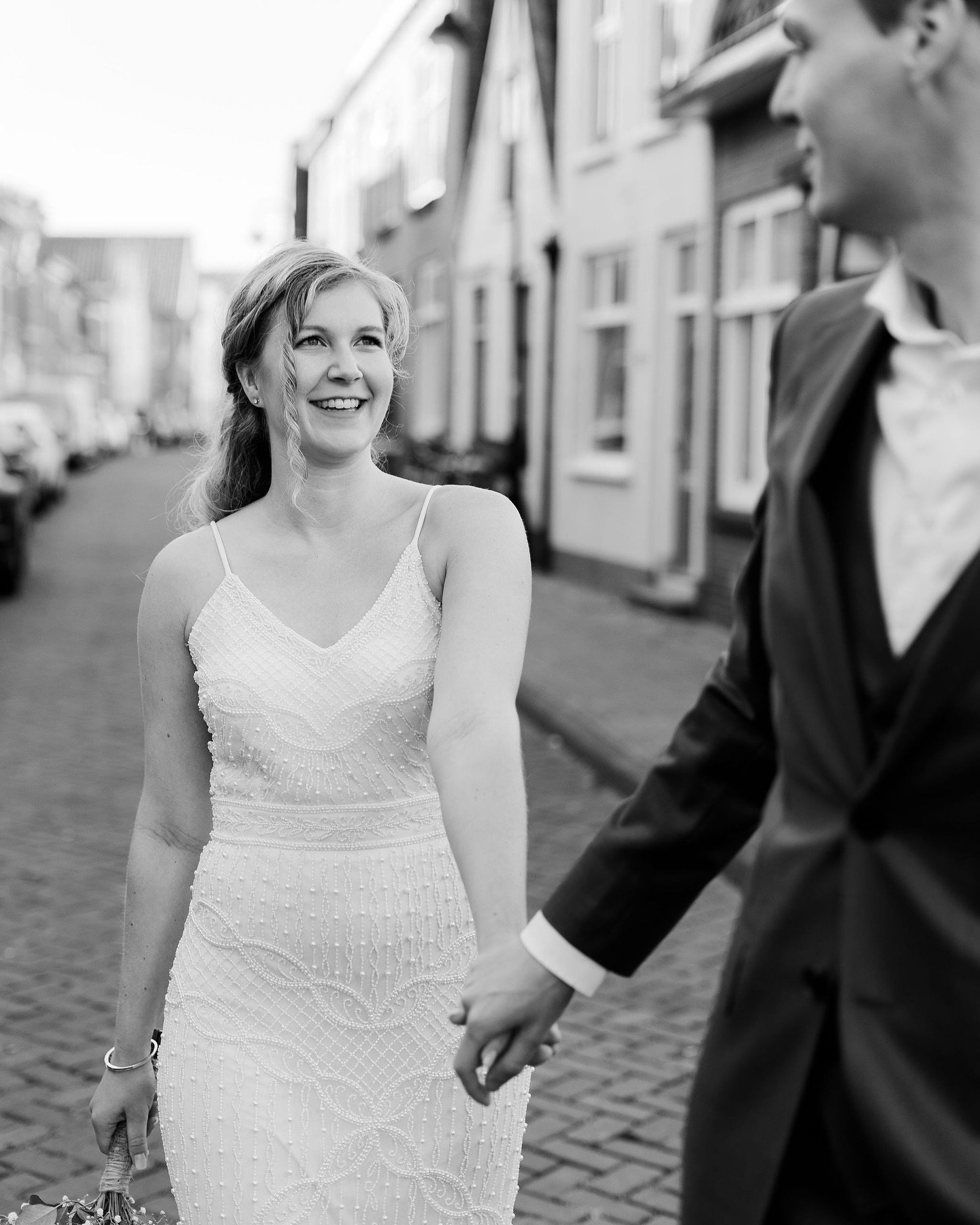 Wist je dat.. ik mijn fotografie carri&egrave;re als bruidsfotograaf begon. Ik stopte met mijn studie om mijn droom te volgen en fotografeerde fulltime de mooiste bruiloften door heel Nederland en Belgi&euml;. 💍📸

Maar toen tijdens Corona veel brui