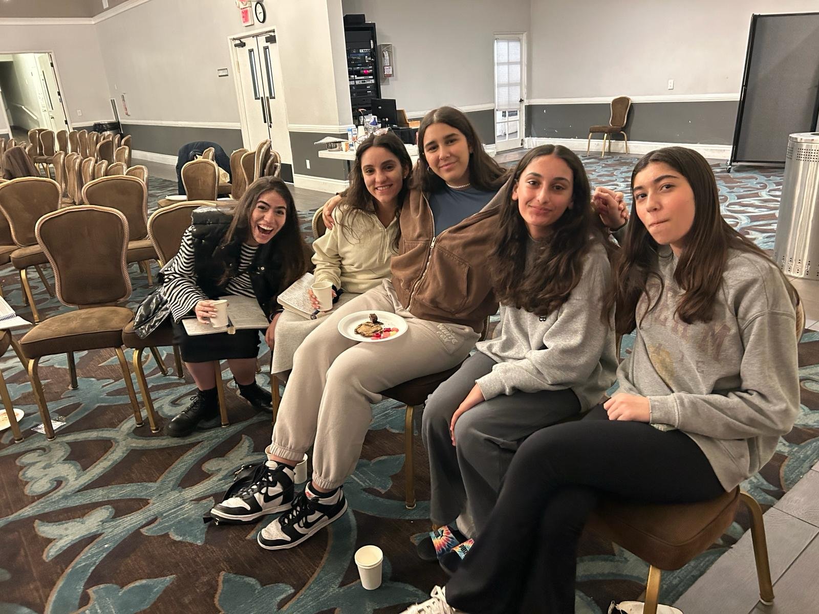 la teen feb 2024 - Copy.jpg