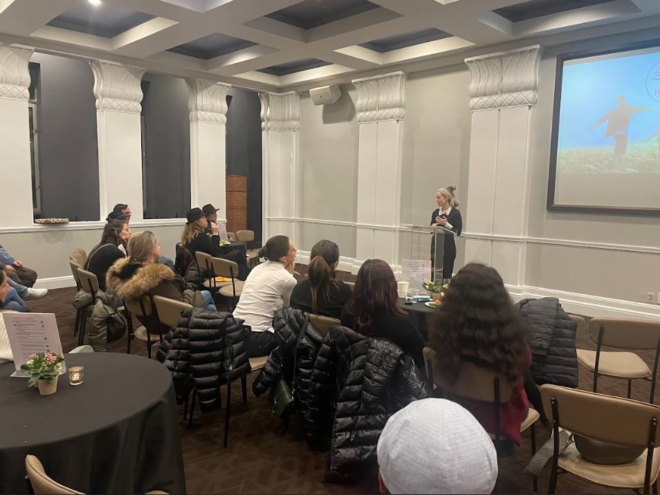 Parents night out Ny2024.JPG