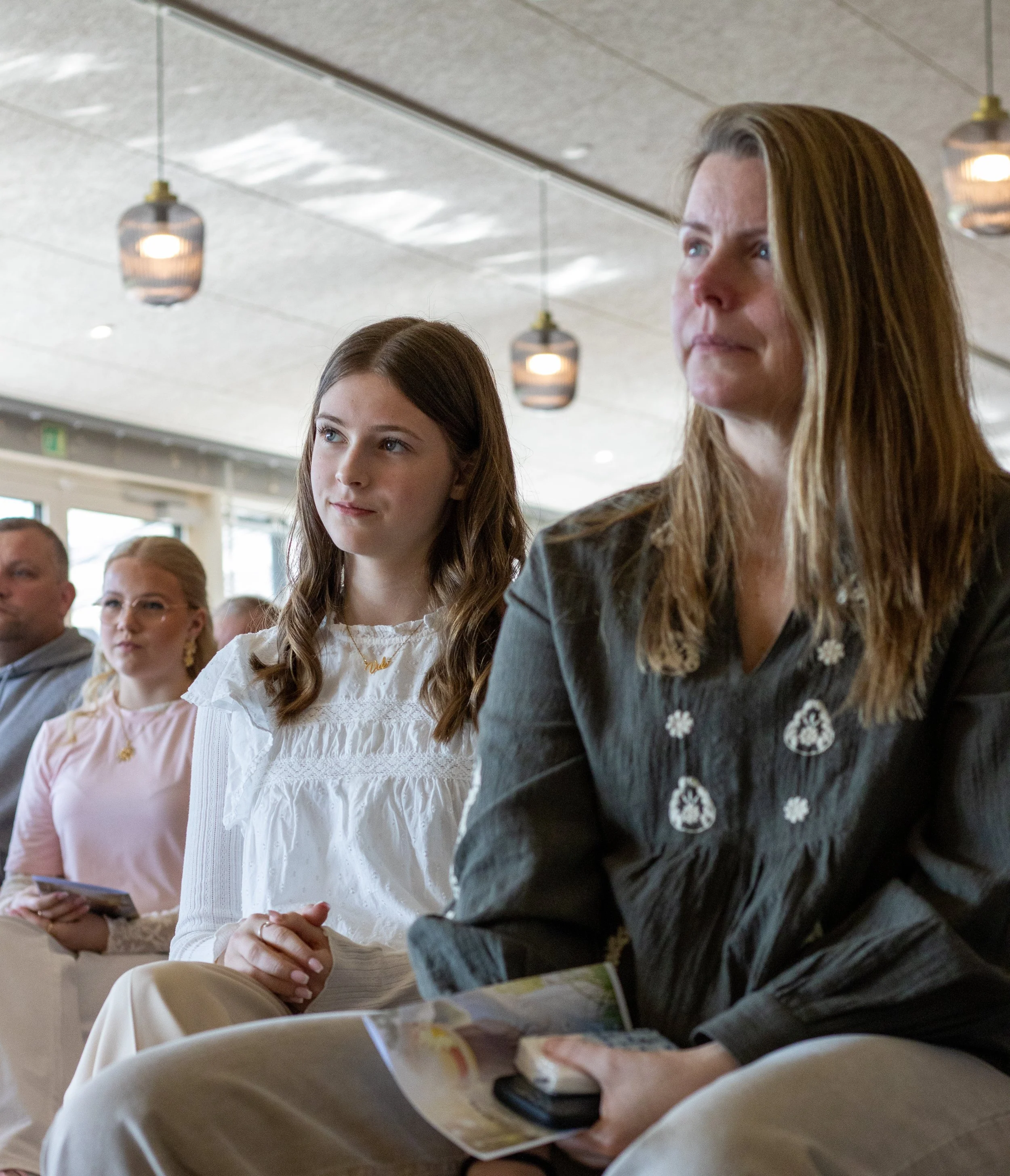 Vide og hendes mor Lina til ceremonien 2026