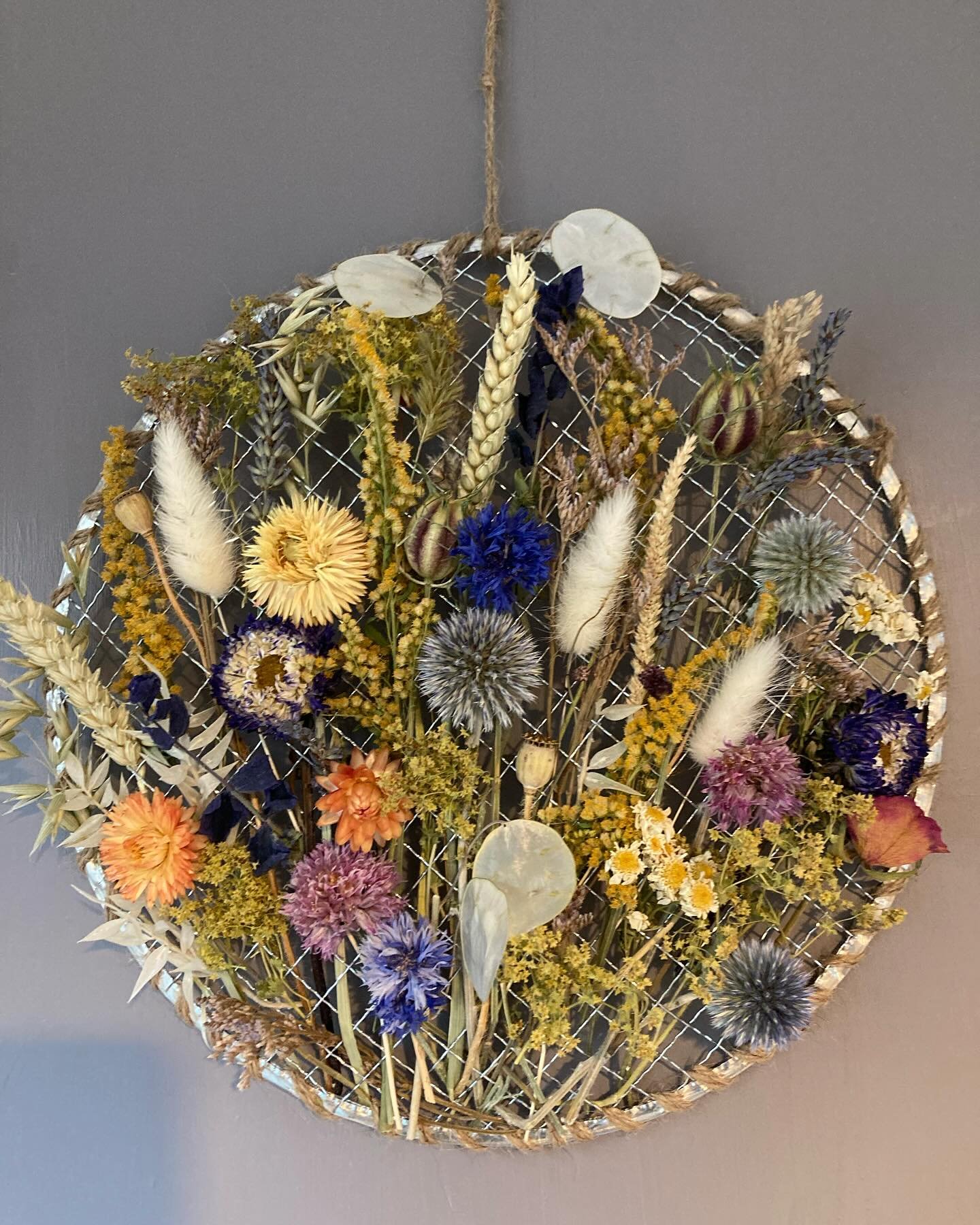 Meadowring ready for delivery comprised of flowers and grasses dried from this summers garden. Meadowrings bring a little piece of nature indoors and can last for years if kept out of direct sunlight&hellip;makes a lovely sustainable gift for flower 