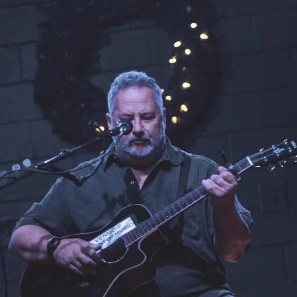 Thursday Night Acoustic Presents Kevin Fox