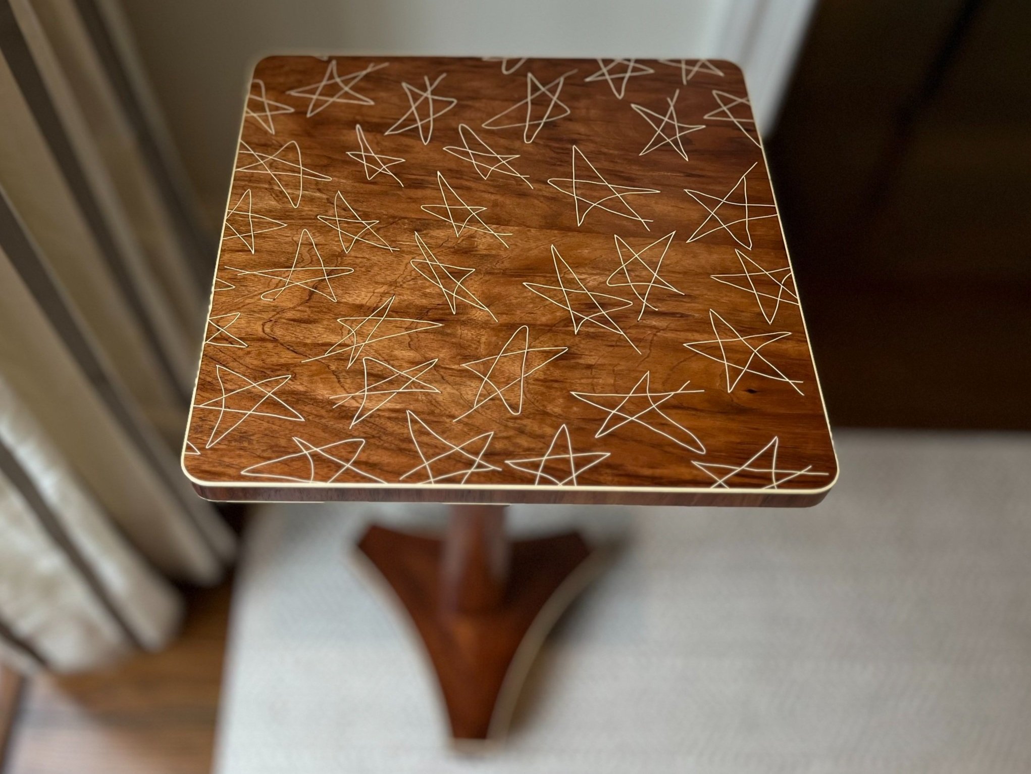Star Inlay table