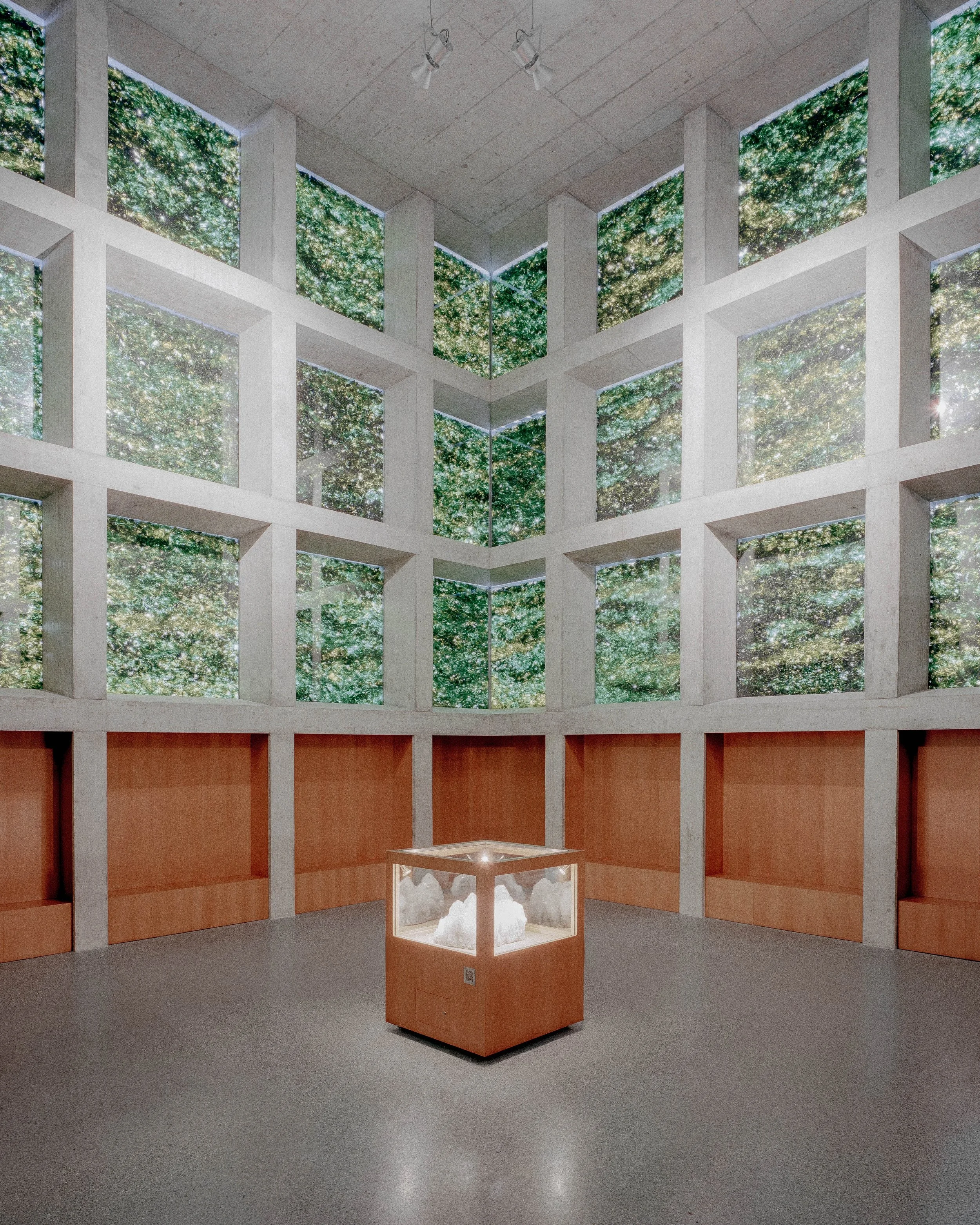 julian holzwarth autobahn Kapelle erstfeld Schweiz Guignard& Saner architekten Architectural stuttgart Architektur Fotograf architektur interior fotografie architectural photography medium format photography Mittelformat mamiya design Stuttgart 