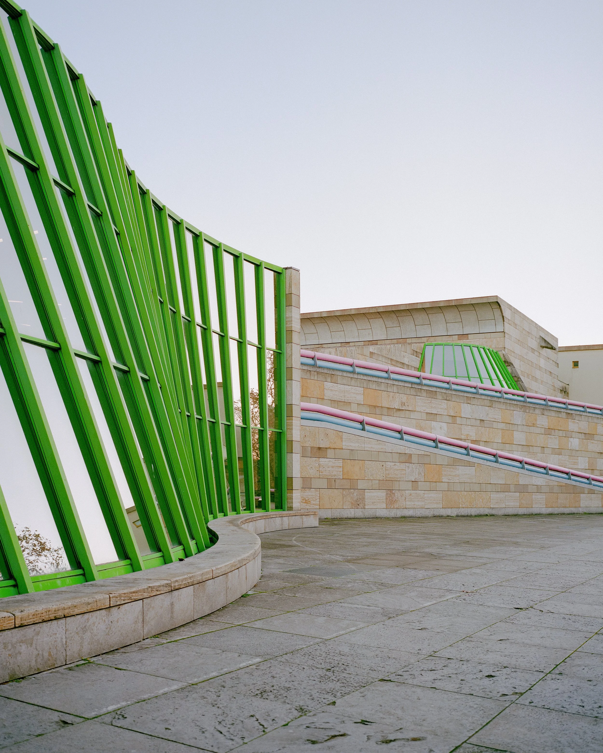 Staatsgalerie stuttgart James Stirling architekt Architectural stuttgart Architektur Fotograf architektur fotografie architectural photography medium format photography Mittelformat mamiya design interior Stuttgart bau julian holzwarth