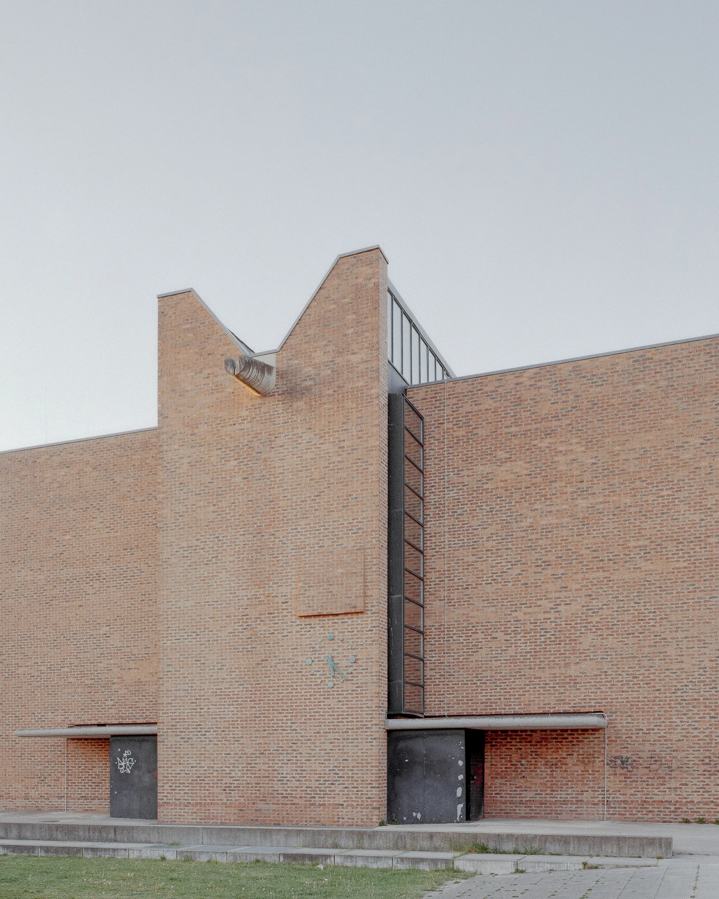 Julian Holzwarth Schule Ostfildern LRO  architekten Architectural stuttgart Architektur Fotograf architektur interior fotografie architectural photography medium format photography Mittelformat mamiya design Stuttgart 