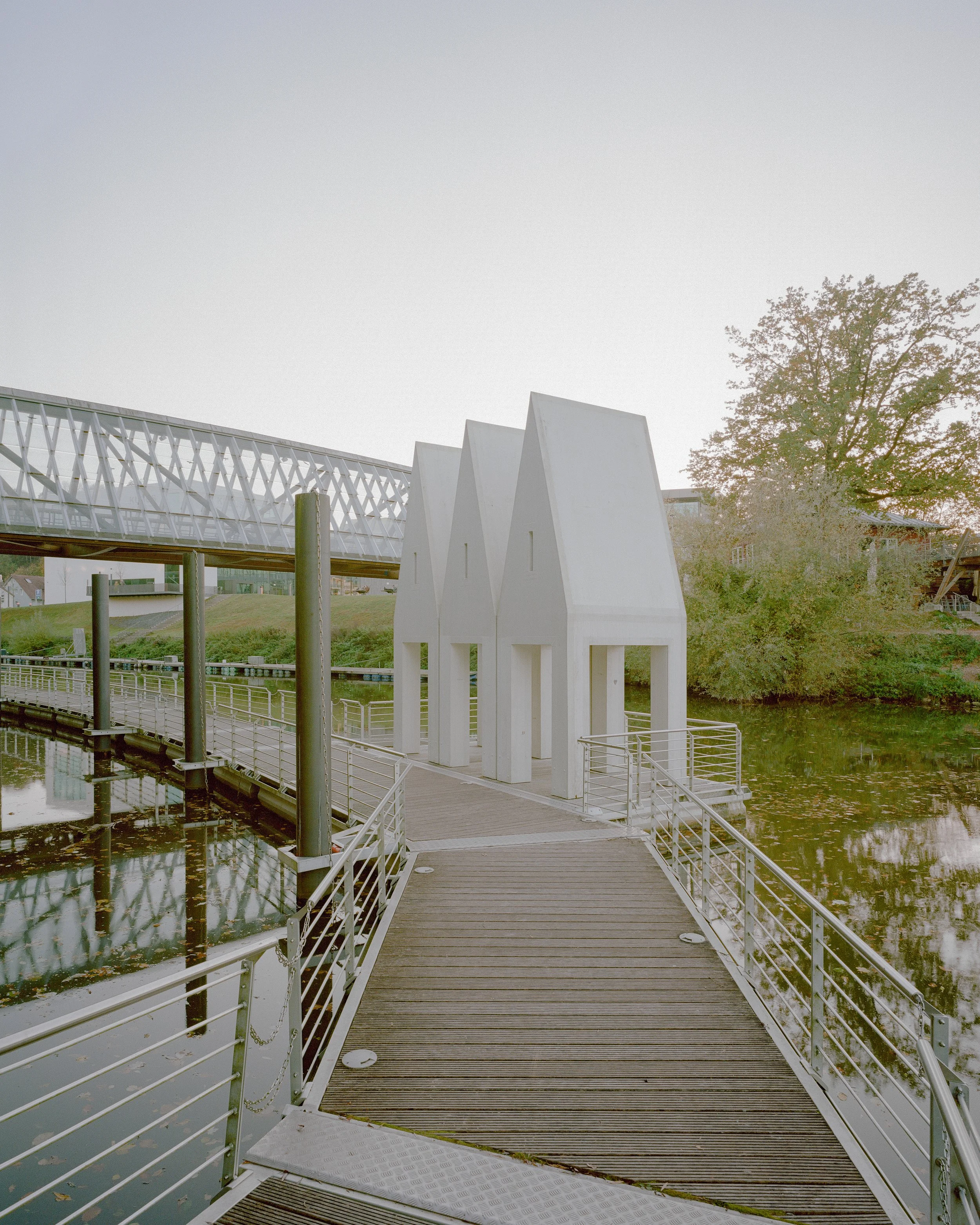 Badehaus Remseck von Mäckler Architekten aus Frankfurt 16 Stationen remstal architects Architekten innenarchitektur Fotograf  fotografie architectural photography architecture medium format photography Mittelformat mamiya 7 design interior Stuttgart 