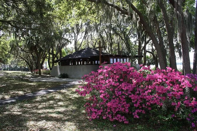 prayer+chapel+azaleas.jpg