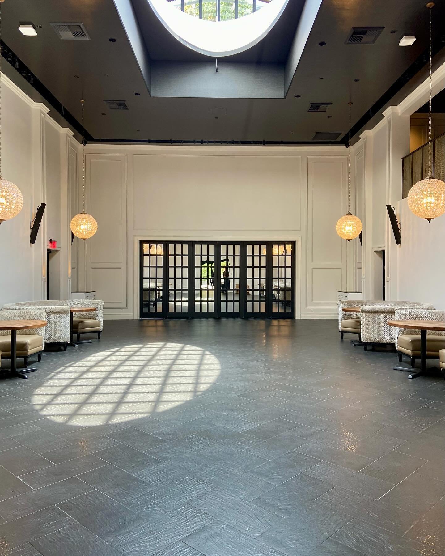 Want to be one of the firsts to get married at this beautiful new event space? I got you!

I got a chance to visit The Brownstone, part of the Citizen News Collection, that just opened in March 2024! In the heart of Hollywood, this two story venue im