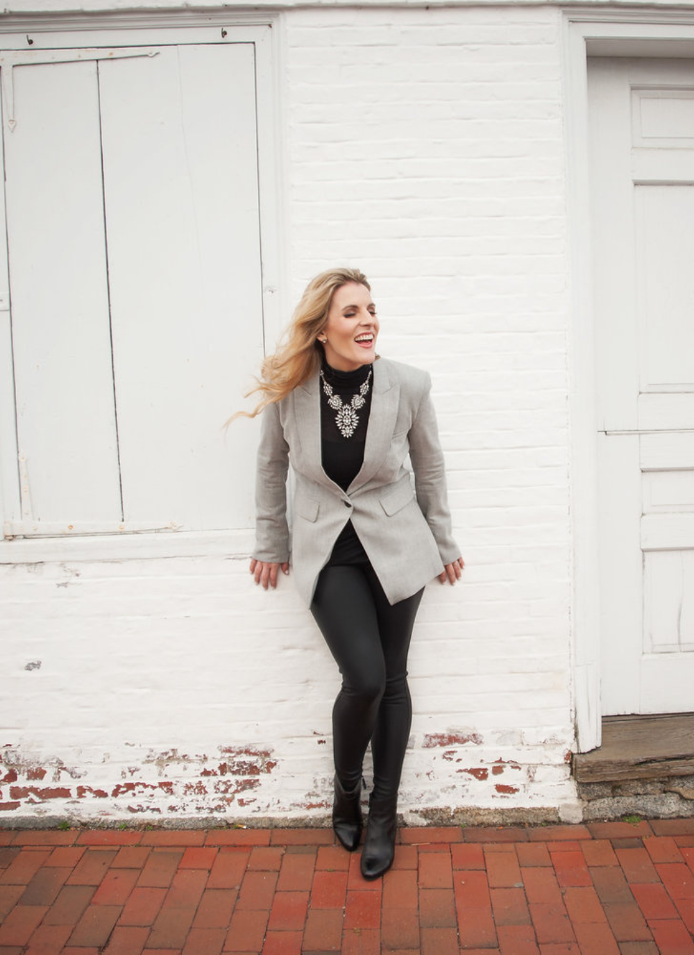 How to make big decisions with confidence in your biz + exciting news!