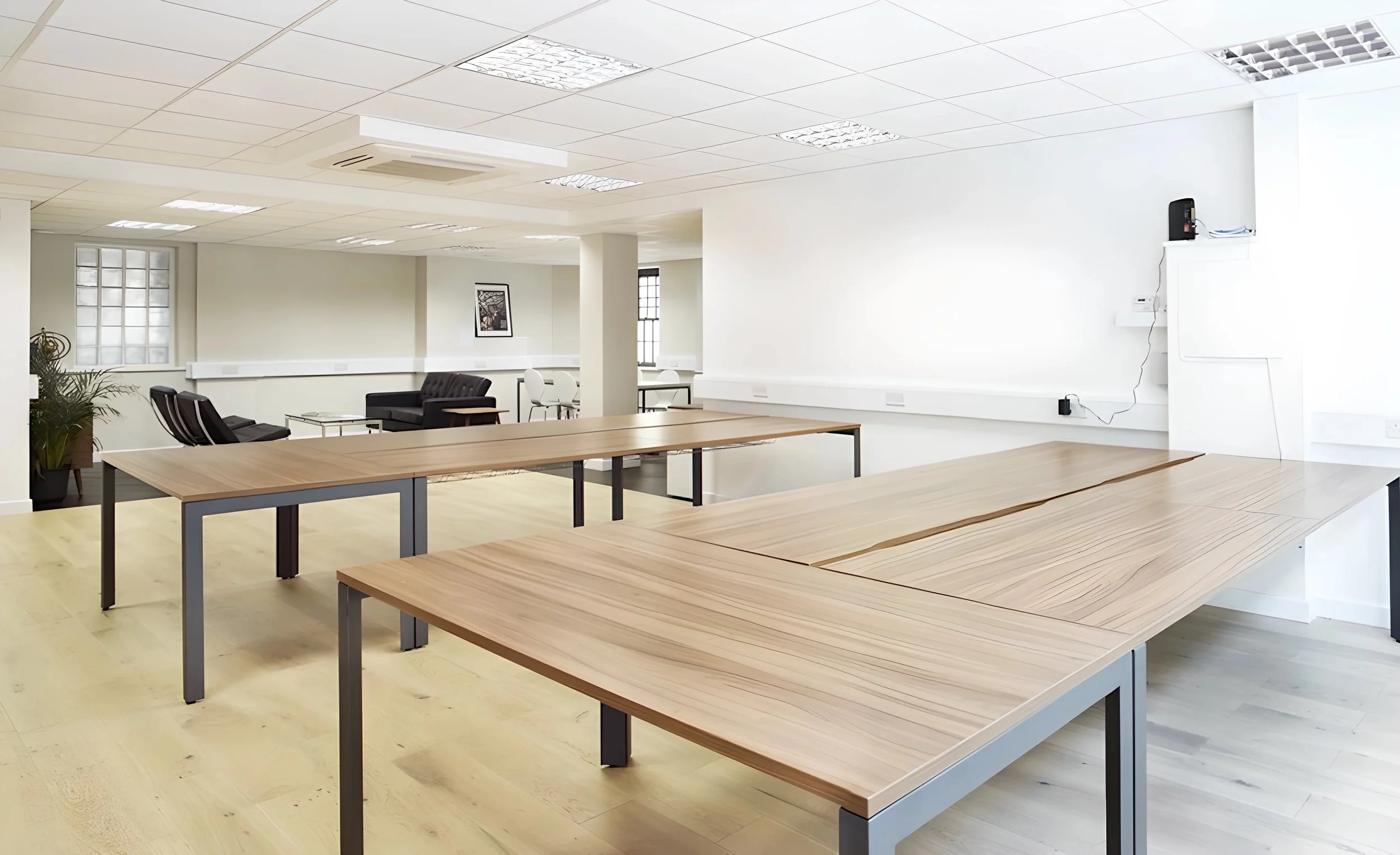 12-16 Cole Street - Desks right side.jpeg