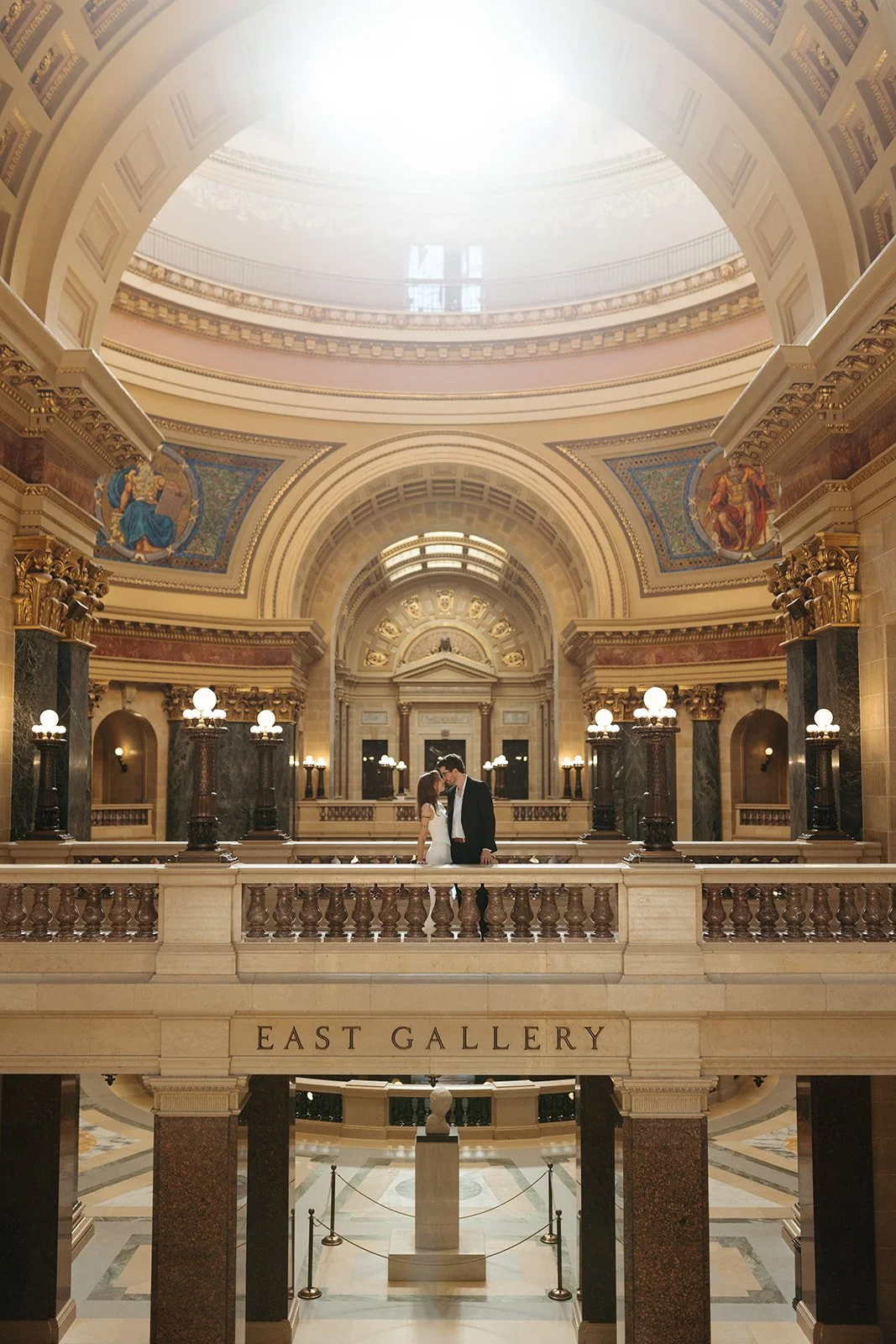 WISCONSIN STATE CAPITOL ENGAGEMENT PHOTOGRAPHY
