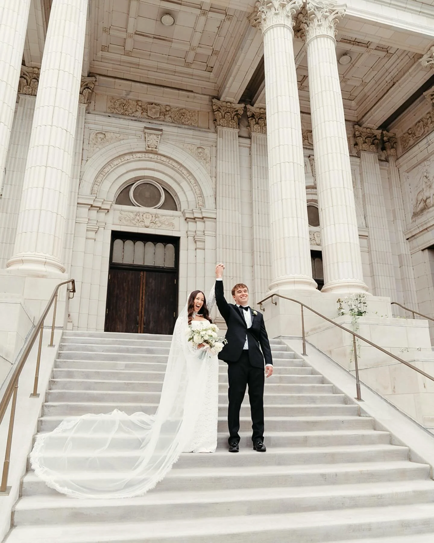 Emily &amp; Andrew on digital + film 🫶

Photographer @clingpeck 
Venue @riverroastchi 

#chicagowedding #chicagoweddingphotographer #clingpeck #35mmfilm #midwestweddingphotographer