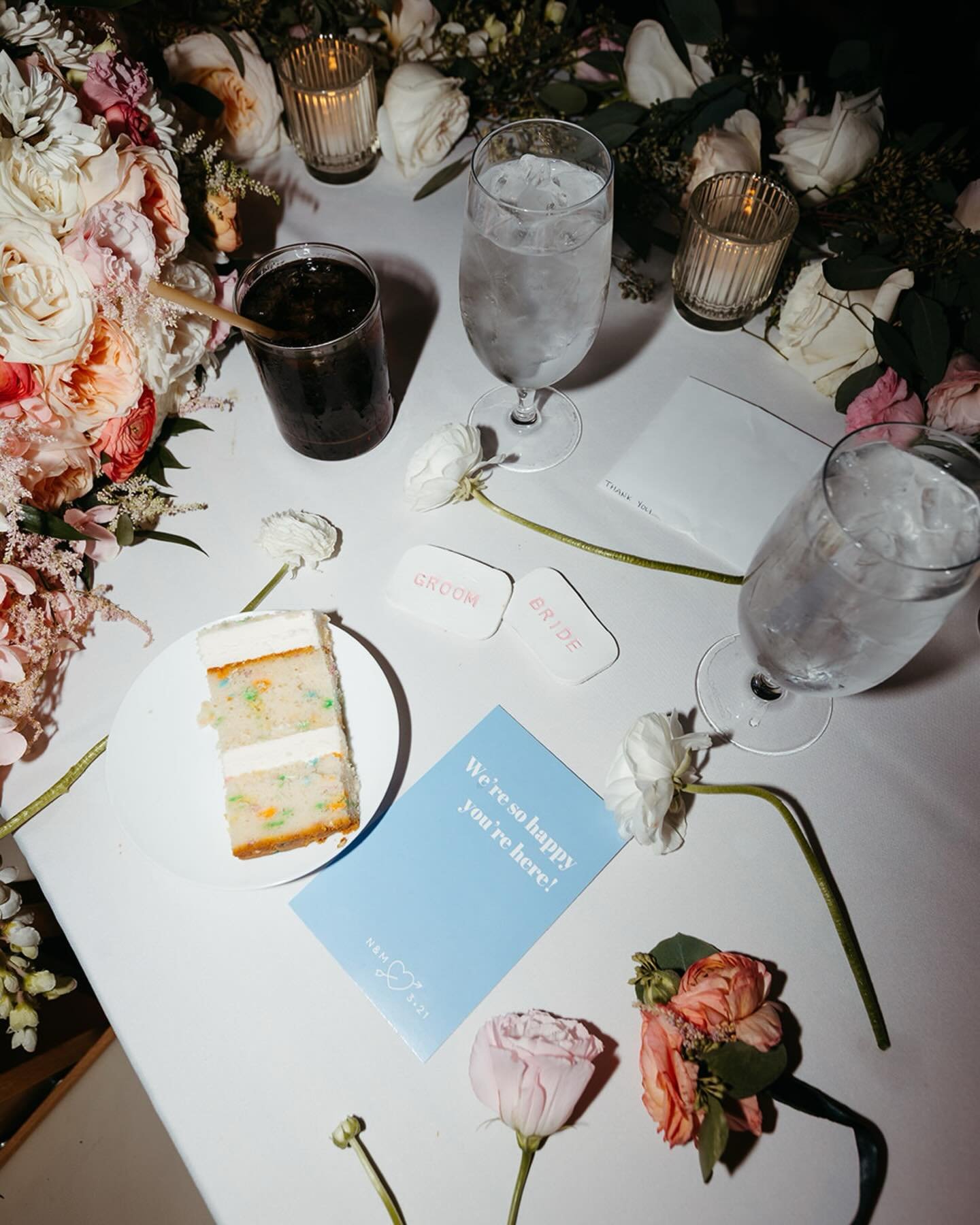 Nicholle &amp; Michael&rsquo;s perfect day 💍🌸

Photographer @clingpeck 
Venue &amp; Coordination @loftonlake 
DJ @grooveisintheheartdjs 
Draping &amp; Florals @art_imagination 
Cake @sweetmandybs 
Snacks @cafetola 

#weddingphotographer #chicagowed