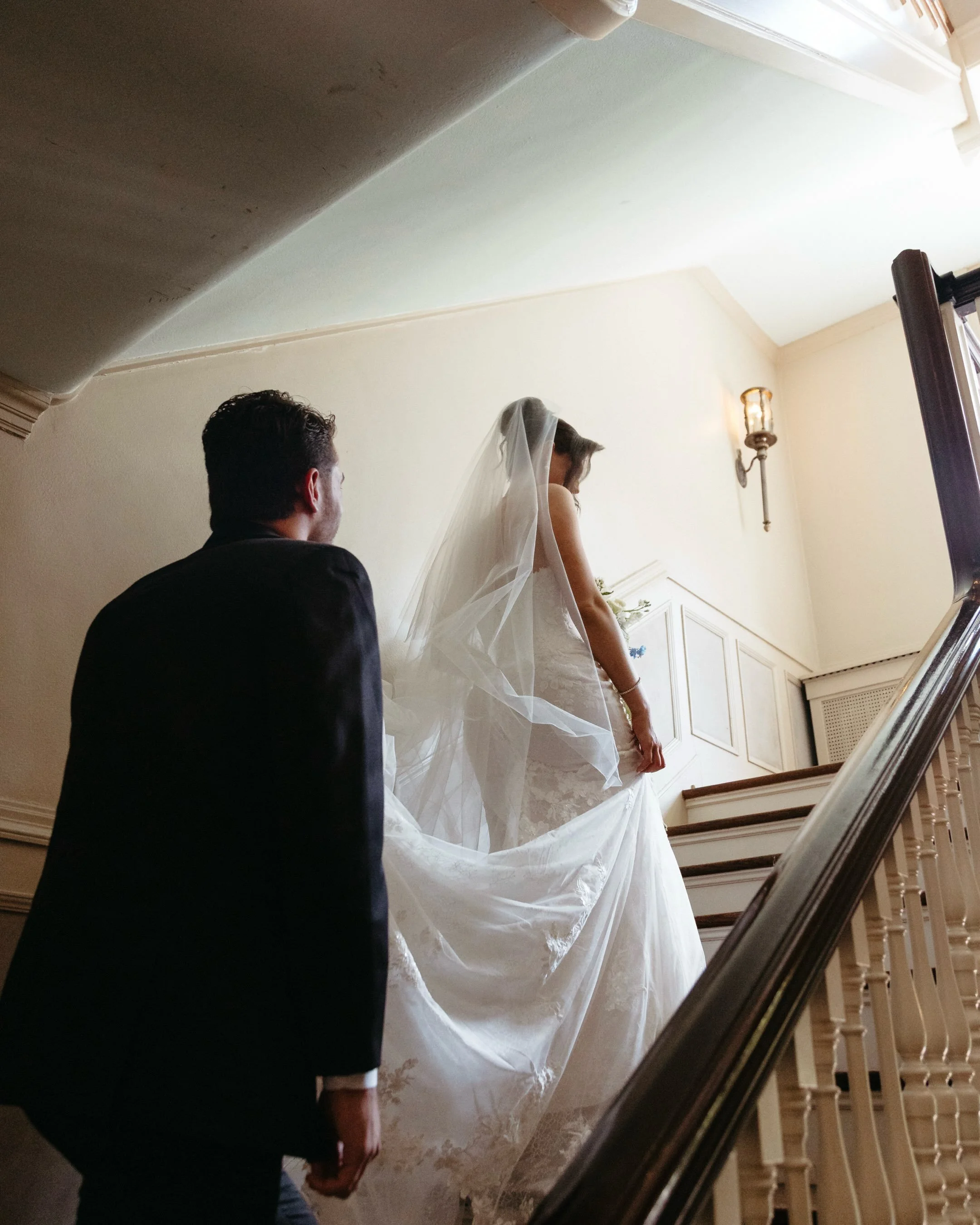 Ashleigh and Tim&rsquo;s perfect day captured on digital+film 🫶

Venue @cheneymansion 
Photo/Video @clingpeck 
Planning @myrtle.sage.events 
HMUA @bsansostiartistry 
Florals @bloom3lagrange 
DJ @okynegroup 
Catering @cateredbydesign 
Cake @oakmillba