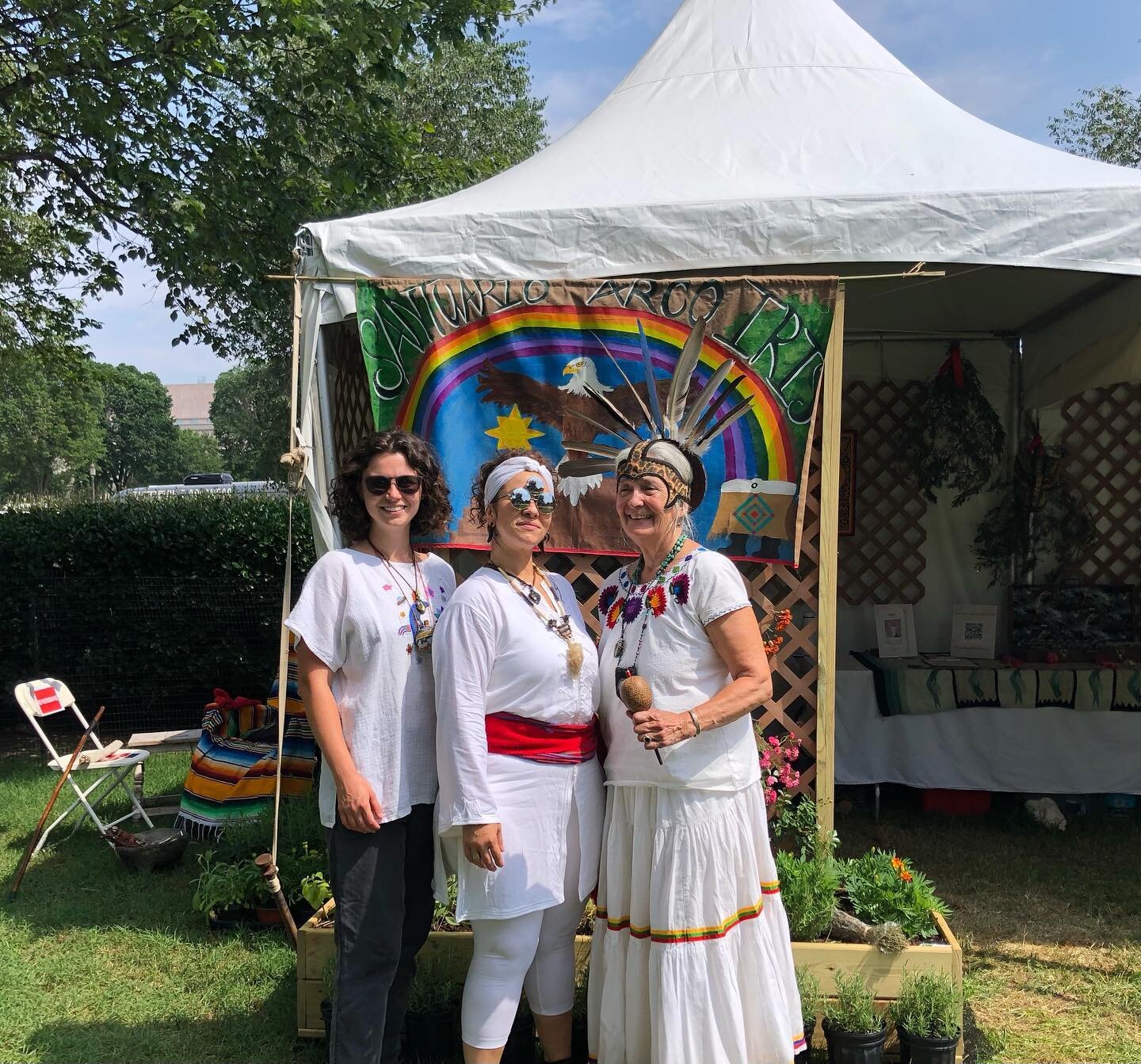 Today is Day 4 of the Smithsonian Folklife Festival! 

We have been humbled by the reception we&rsquo;ve received from visitors and participants from around the world eager to learn more about our work in the Ozarks. We&rsquo;ll be doing ba&ntilde;os