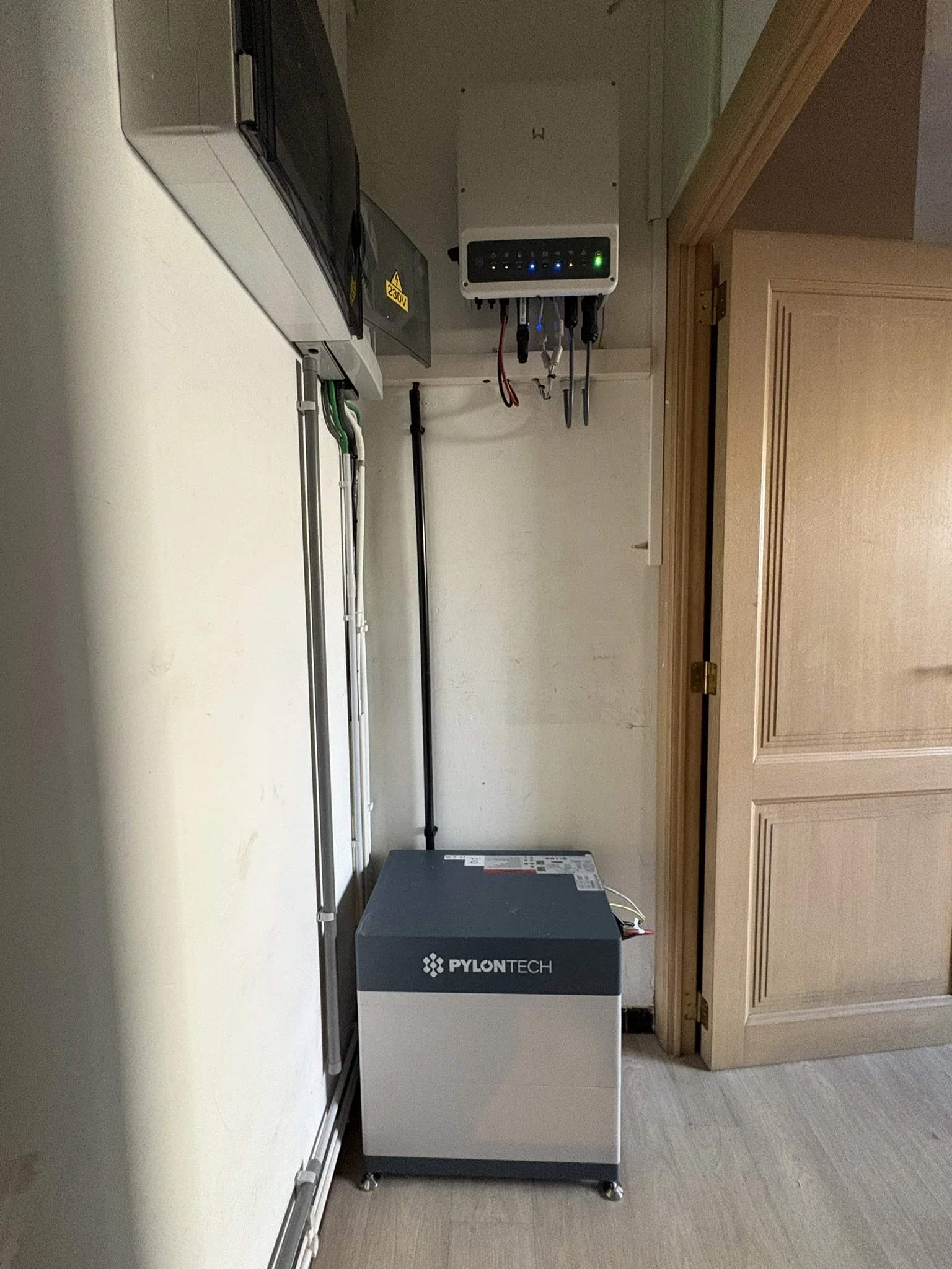 Pylontech thuisbatterij gekoppeld aan Goodwe omvormer