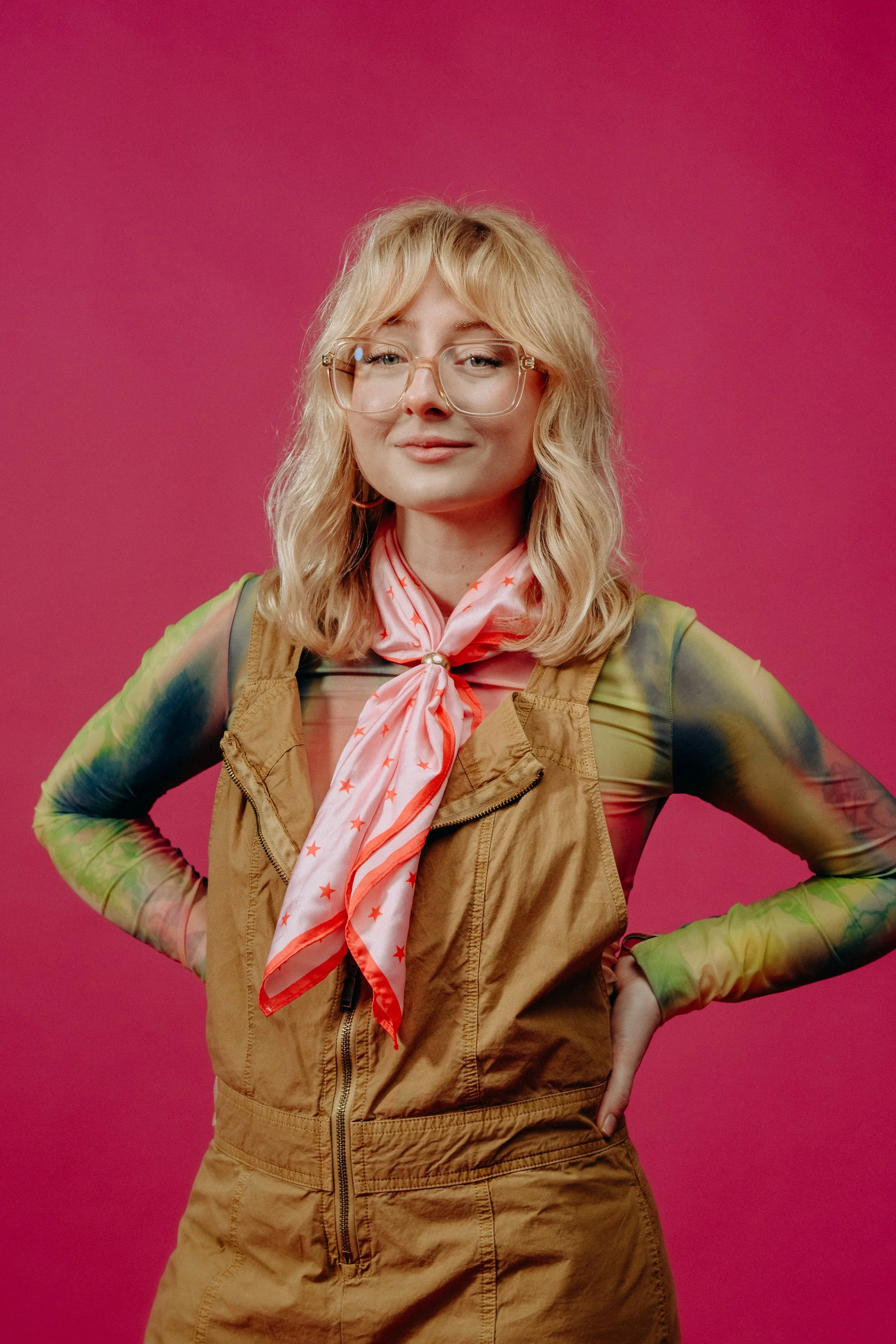 Pinky is an experienced hairstylist who excels in blonding, bronding, and dimensional color, bouncy layers, shags, bobs, and bangs