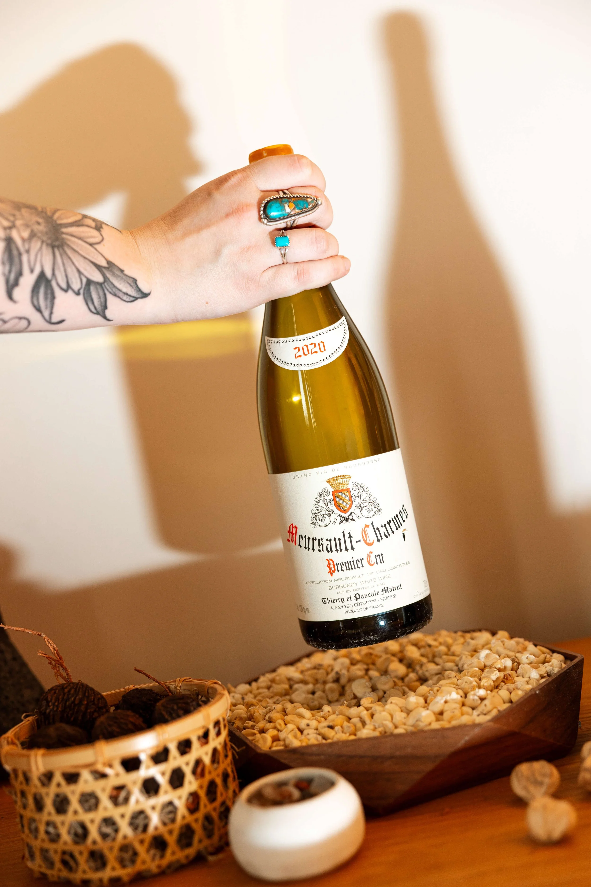 hand-grabbing-wine bottle.jpg