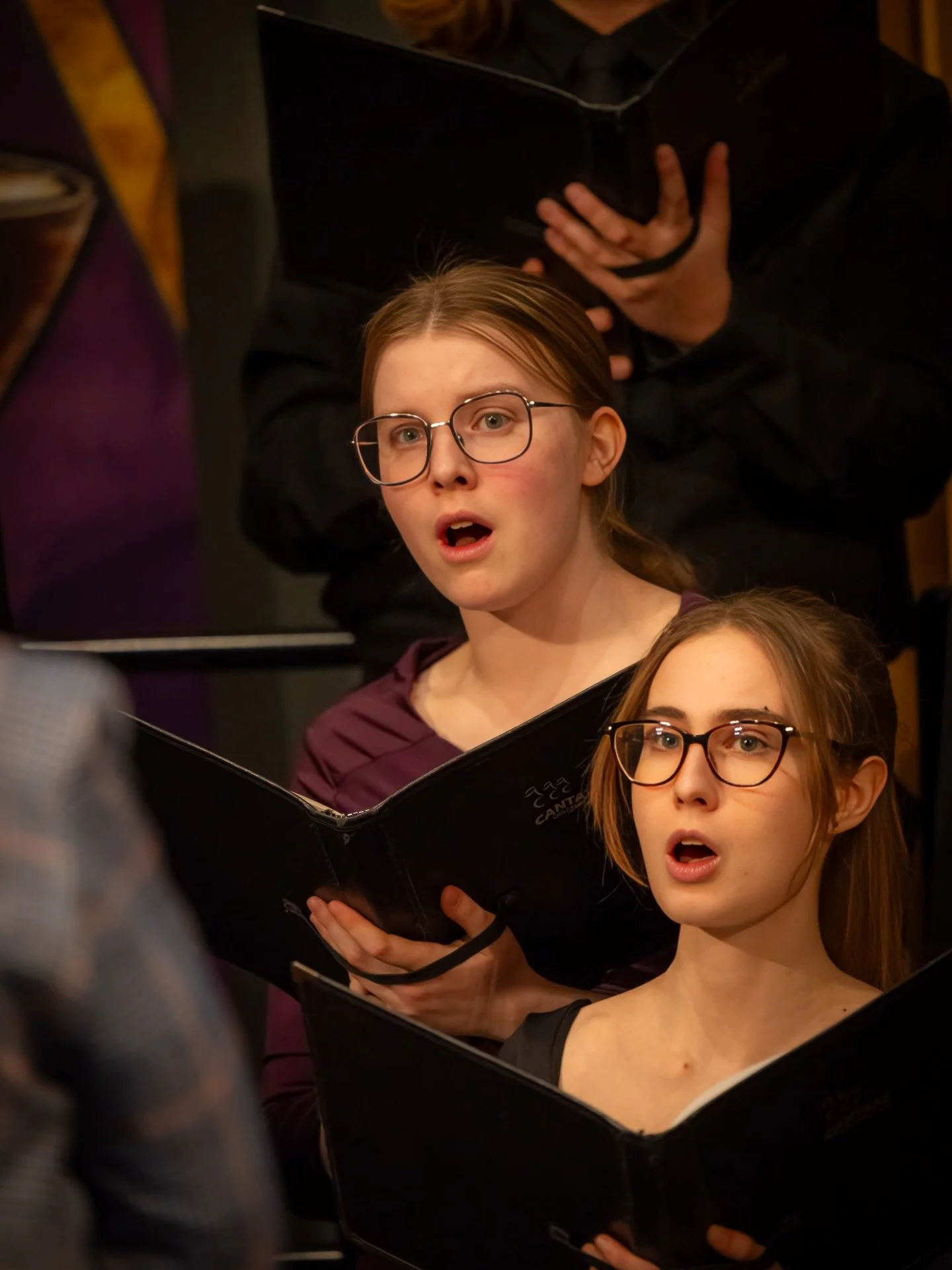 Cantando Closeups from FIVE DAYS THAT CHANGED THE WORLD. 

We&rsquo;re SO proud of our new young adult ensemble for their musical leadership throughout the Five Days experience, you were a big part of making a special evening!