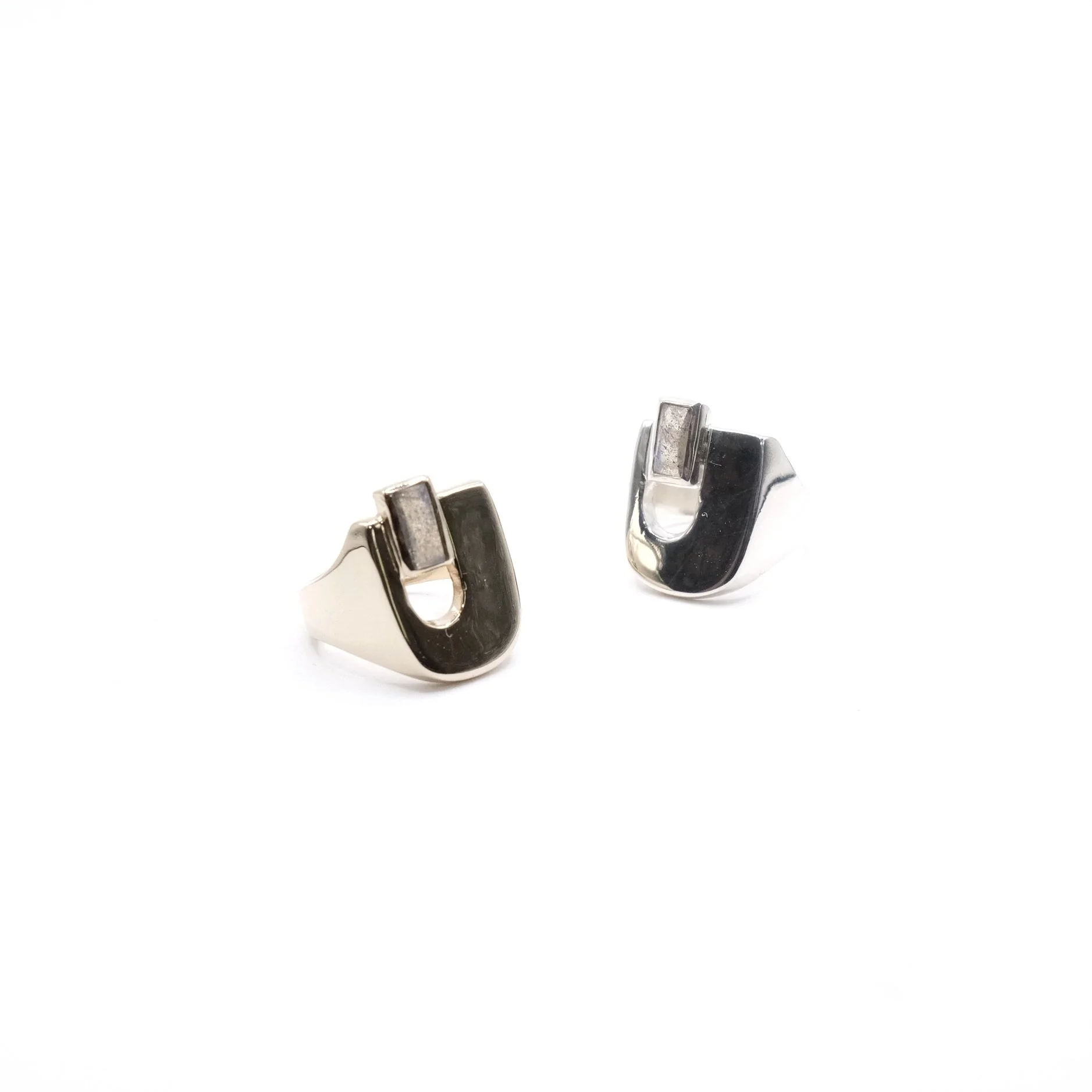 Keyhole Ring