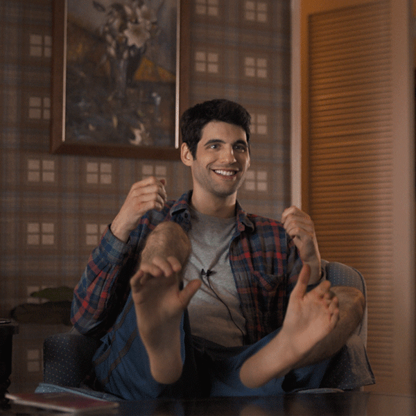 redbox-prehensile-4-thumbs-up 2.gif