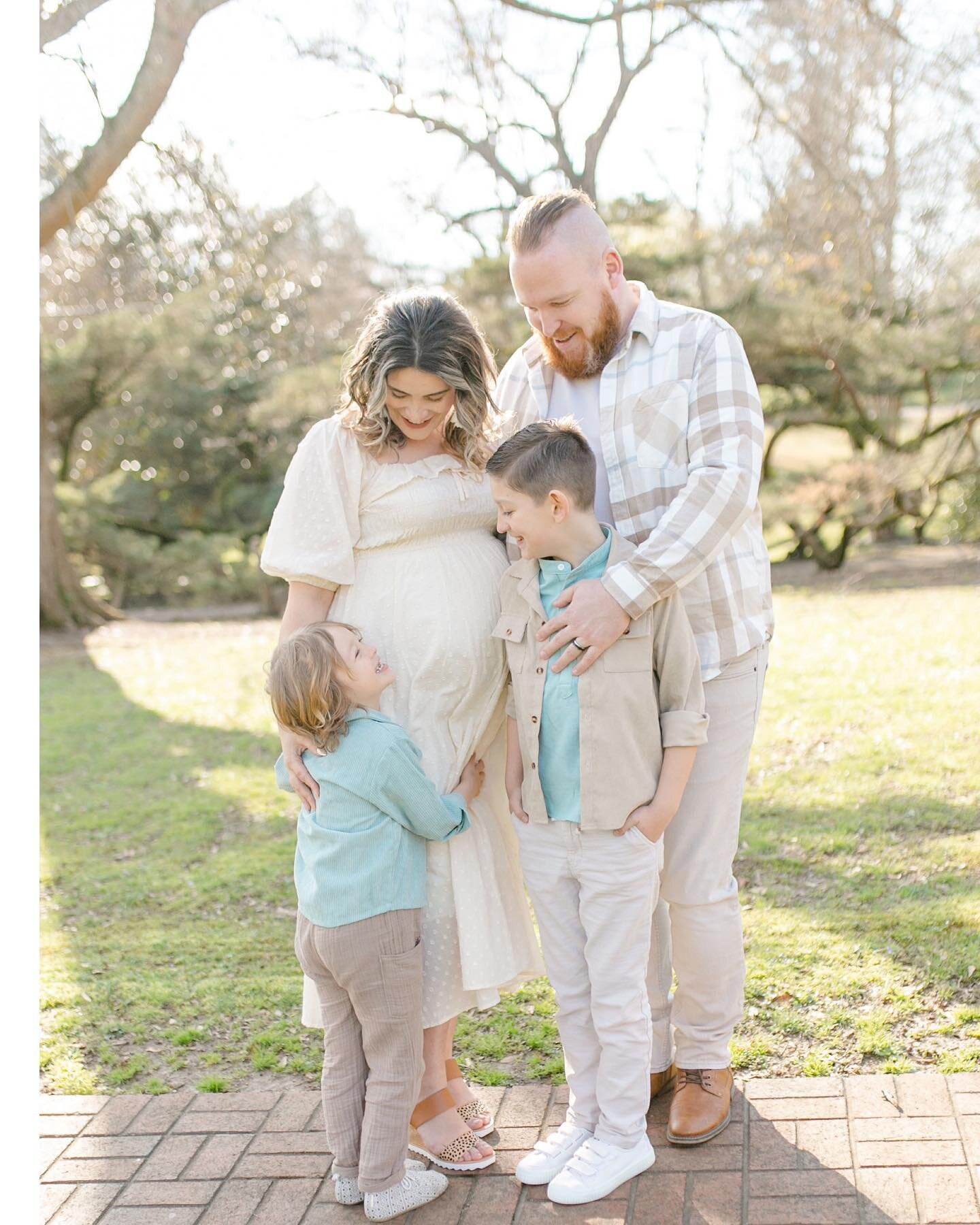 I mean how cute are they? I can&rsquo;t wait to meet baby sister 💗

#familysession #lifestylephotography #familyphotography  #studiophotographer #oxfordmsphotographer #travelphotography #savannahtnphotography #pickwickphotograhy #capturingmoments #c