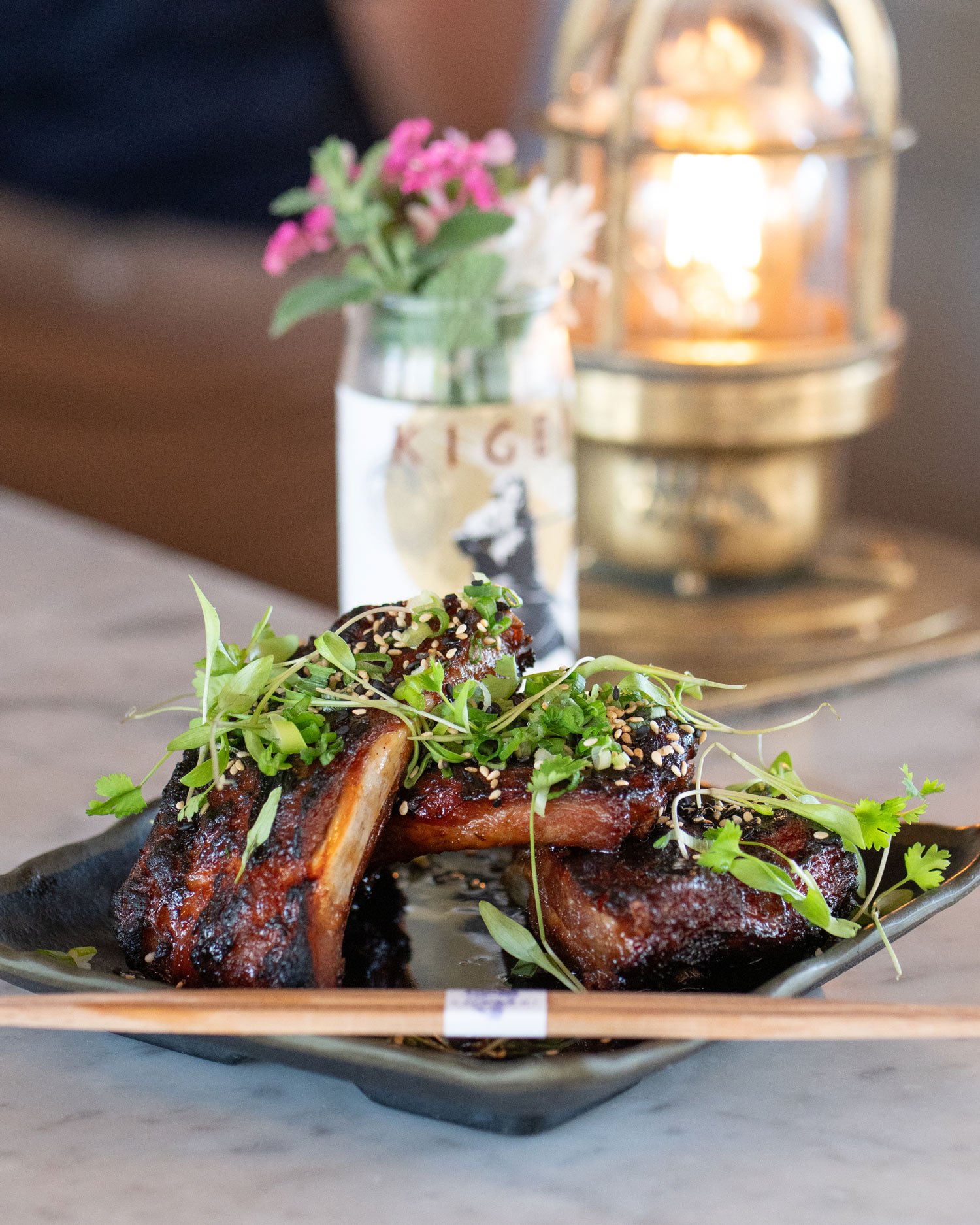 barYoshi_FireGlazedRibs_PhotoCred_WendyMillsPhotography.jpg